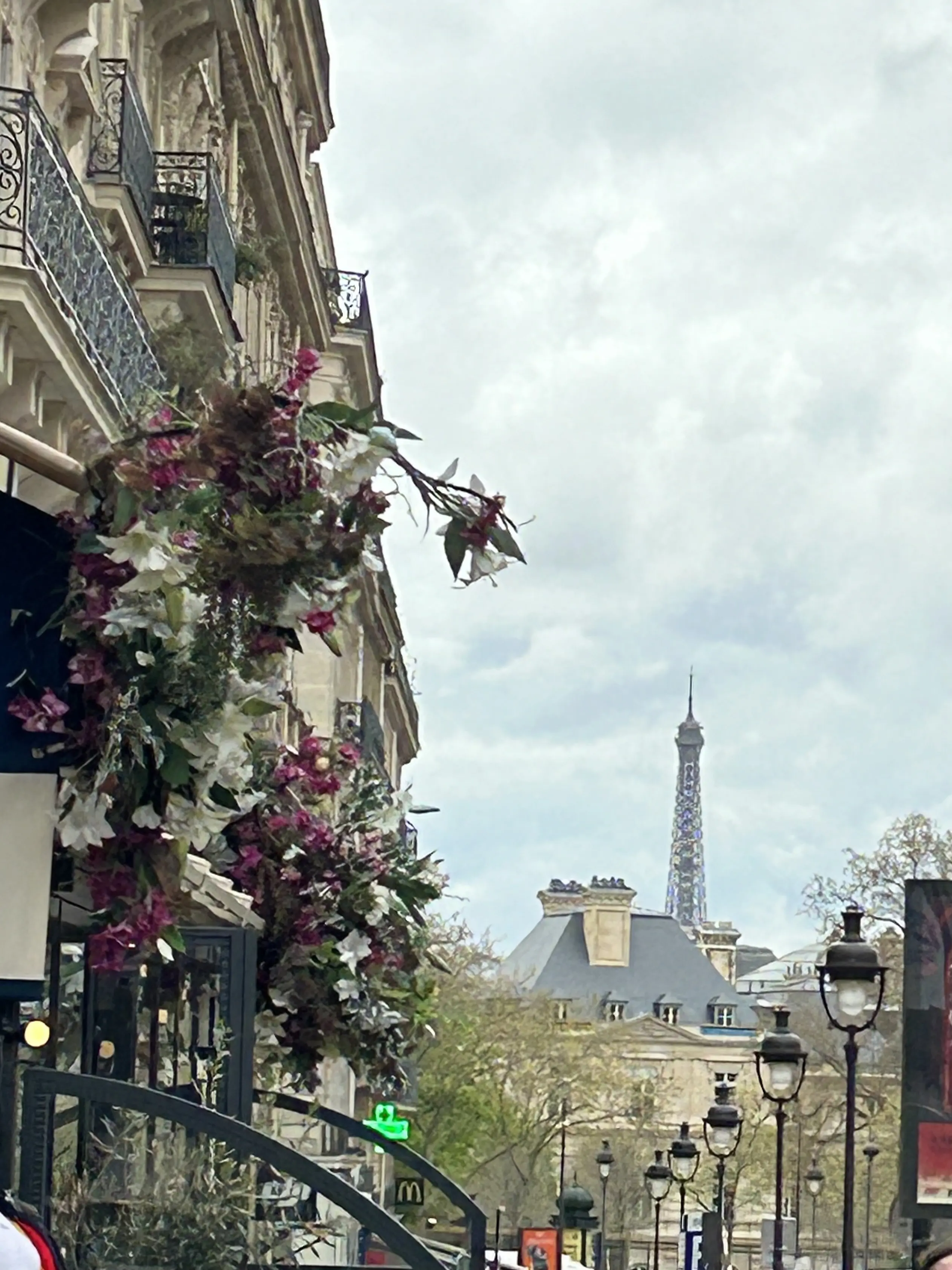 パリ　エッフェル塔が綺麗に見える場所