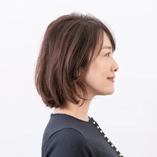 髪が細い＆つぶれやすいなら、“見せない”レイヤーでカバー