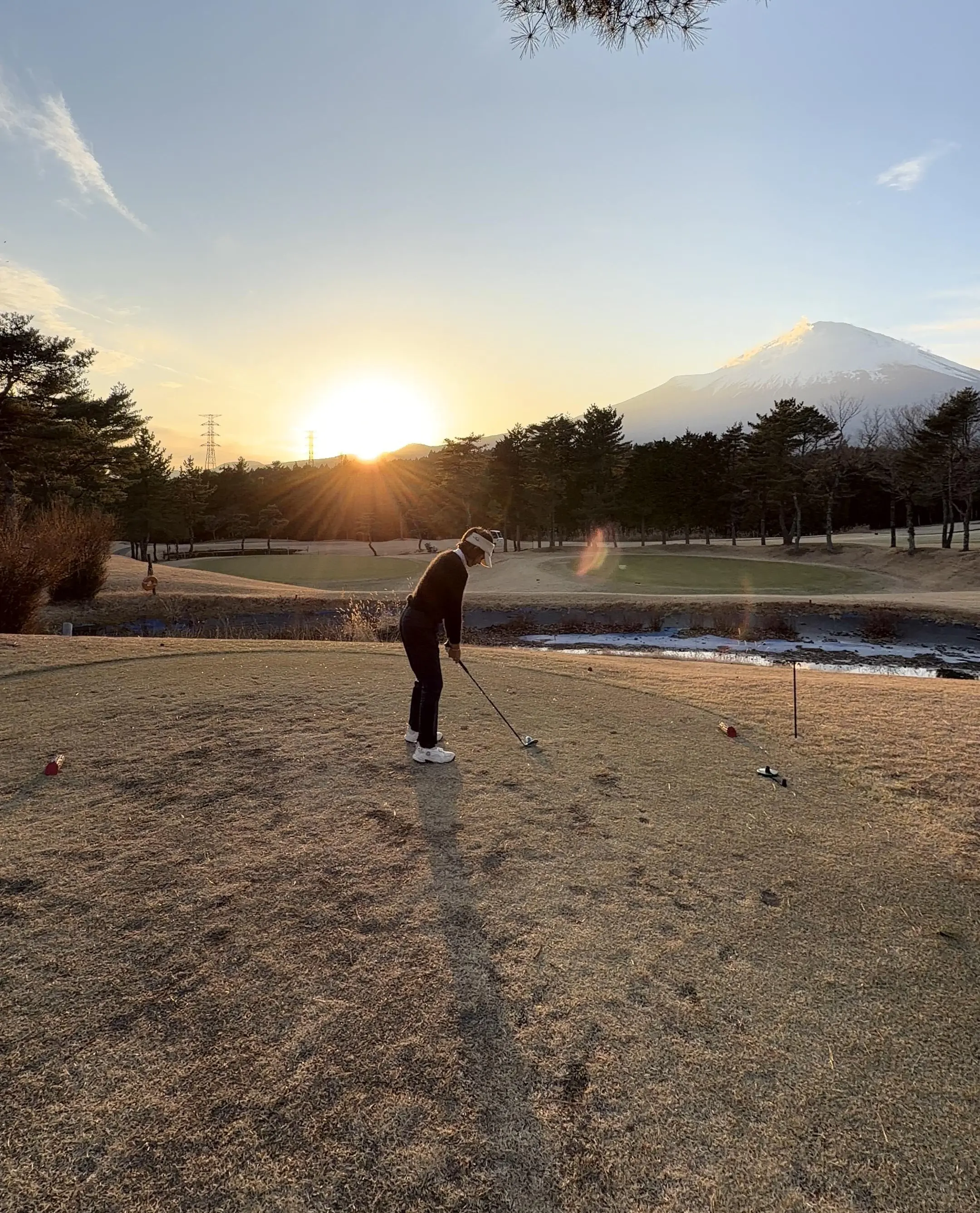 ゴルフラウンド風景　富士山　松井陽子