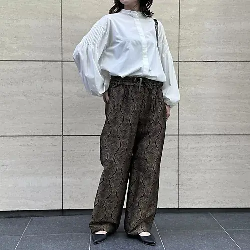 【50代秋コーデ】気温26度の服装。肌寒い季節の気温別コーデ25選_1_14