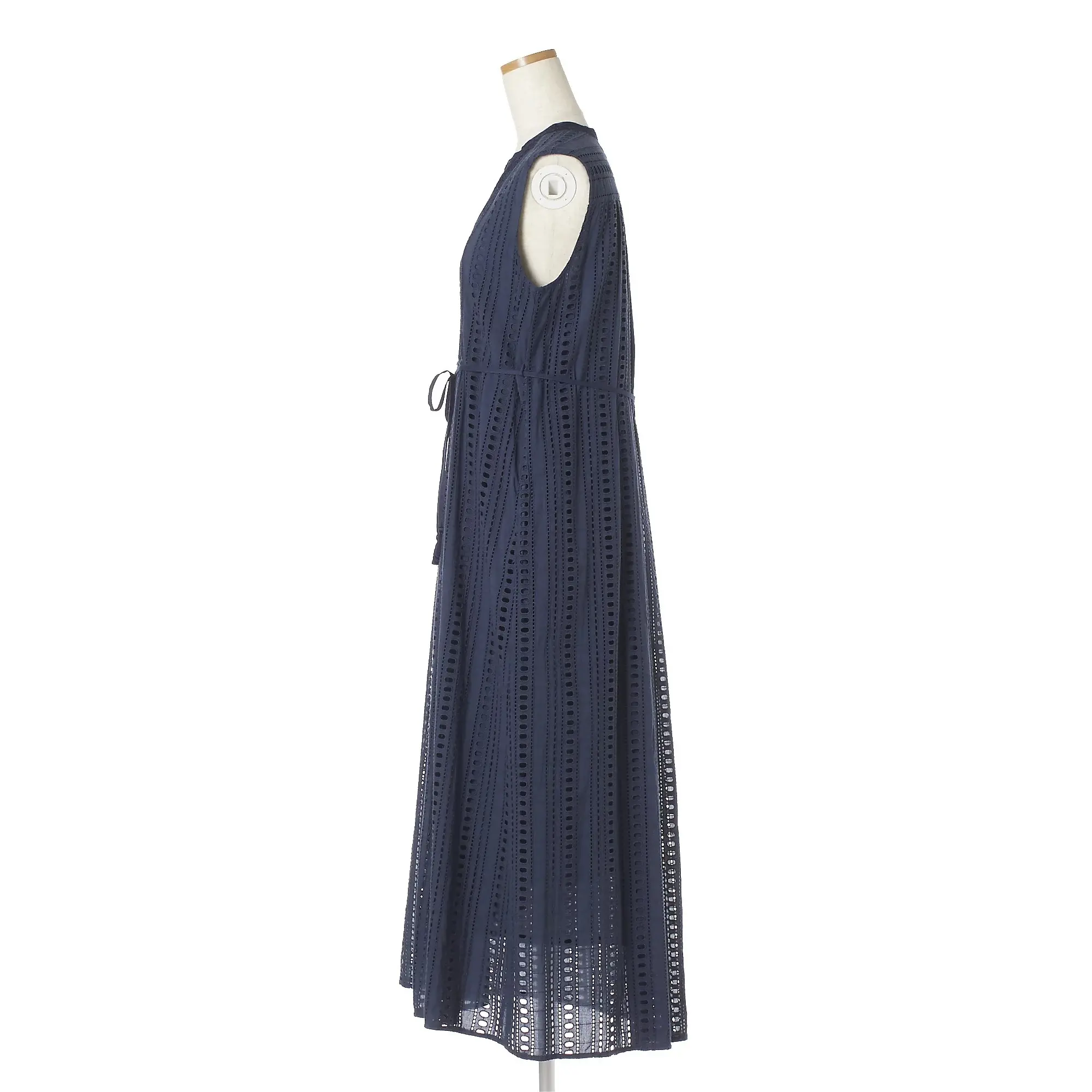 涼しさと華やかさ、開放感に満ちた服さえあれば! 夏の私が輝く涼感スタイル7_1_4