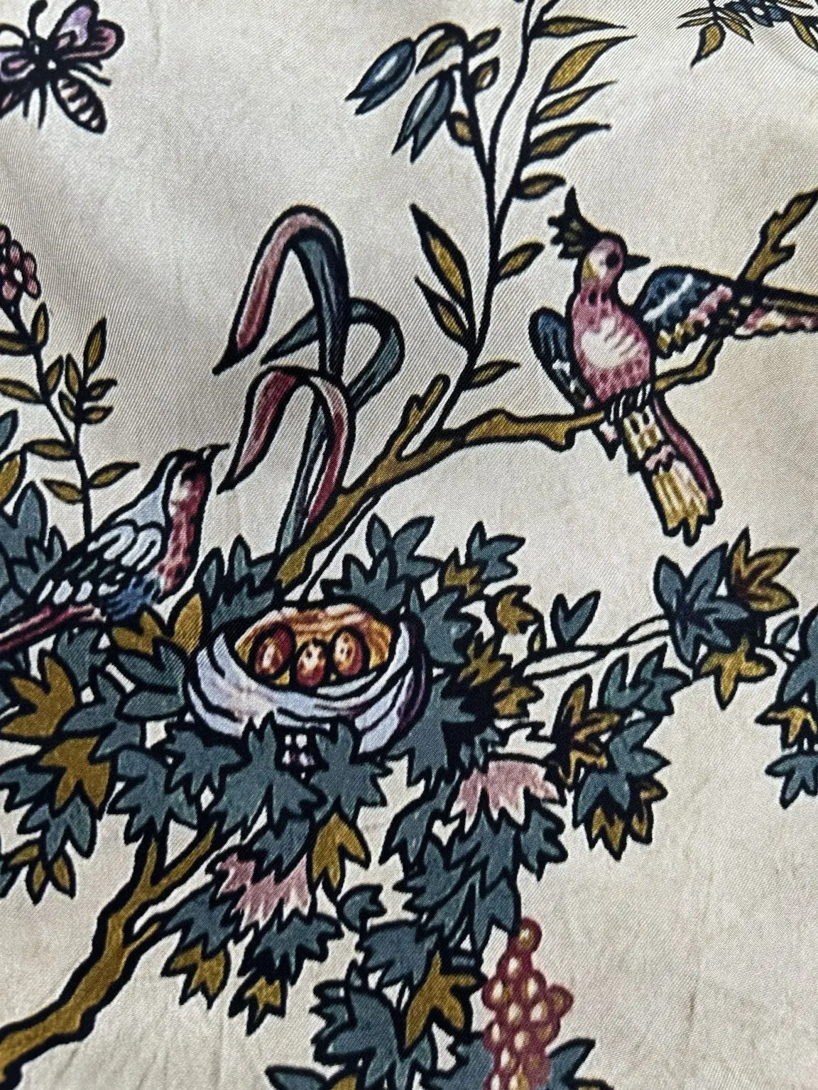 独創的な色柄が芸術作品のようなストール 「ピエール・ルイ・マシア・シルクストール」【50代ファッション】_1_7