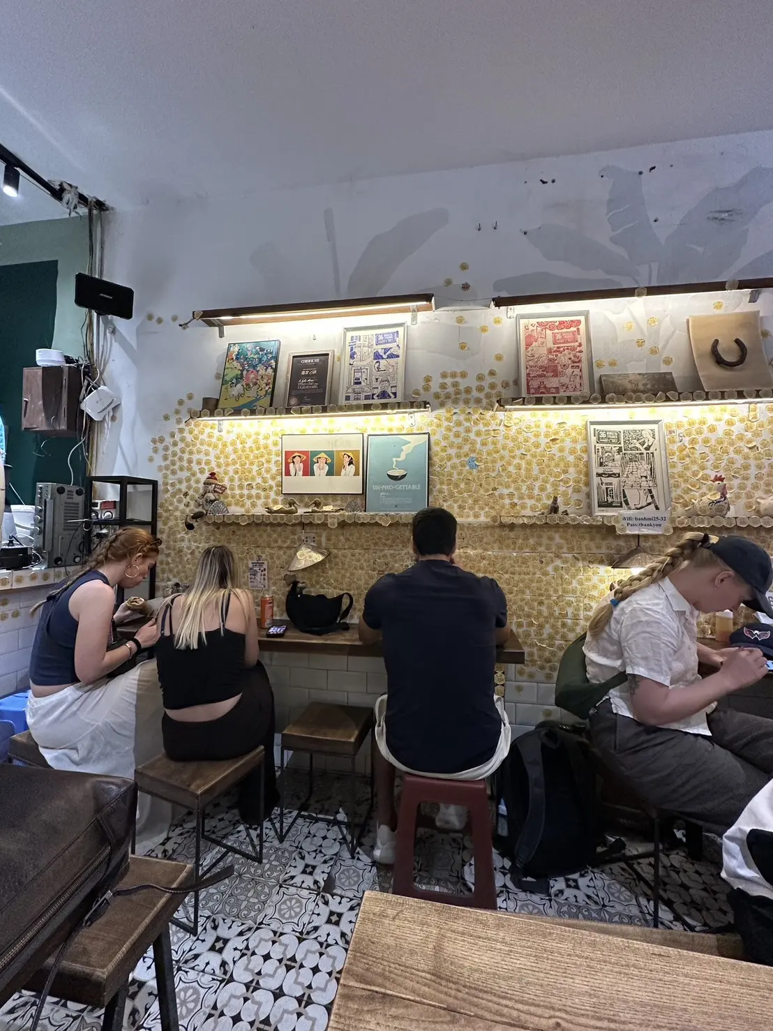 ベトナム　ハノイ　バインミー25　Banh mi 25