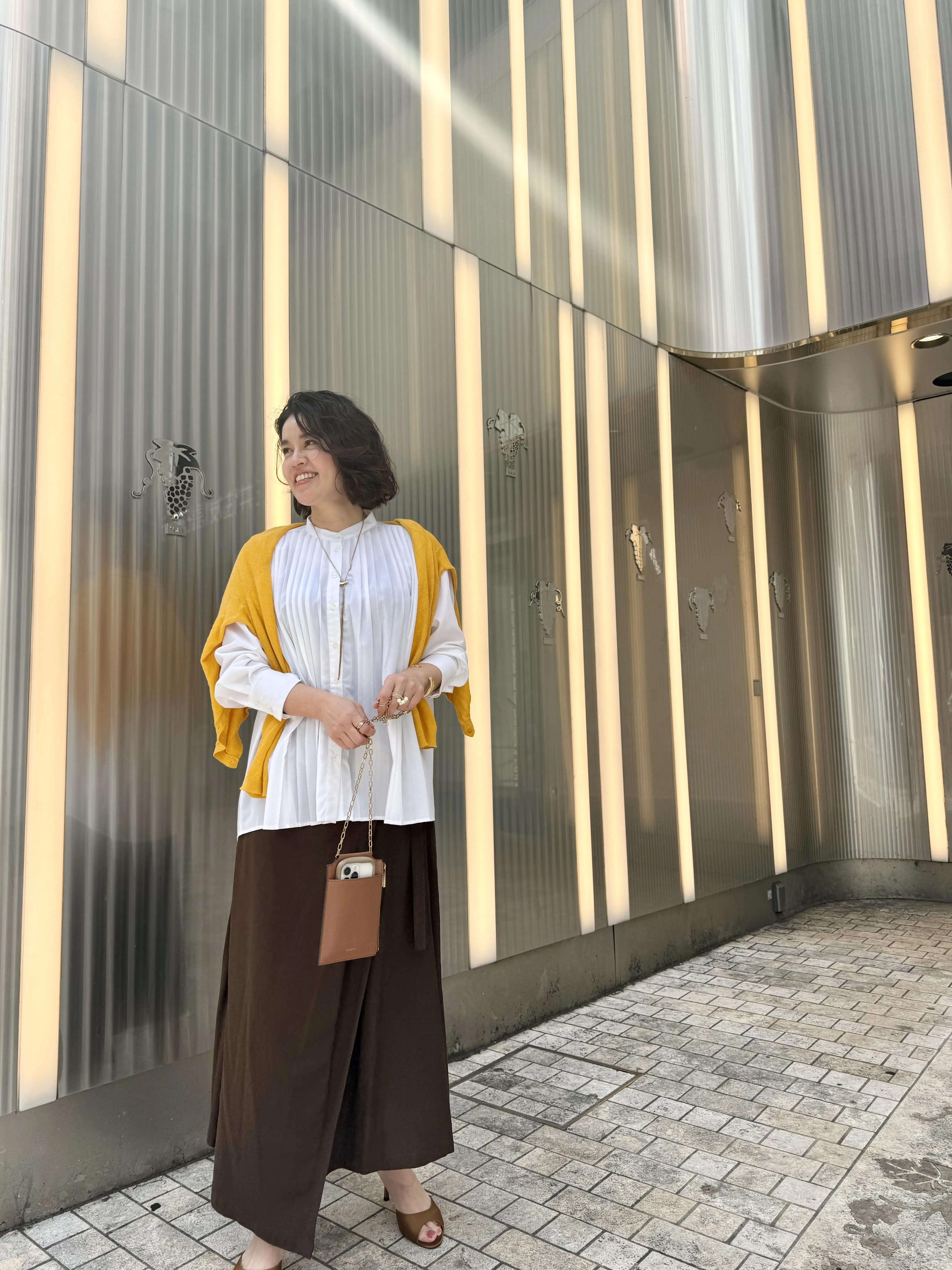 スマホウォレットバッグはゴールドチェーン付きで華やかに♡_1_4
