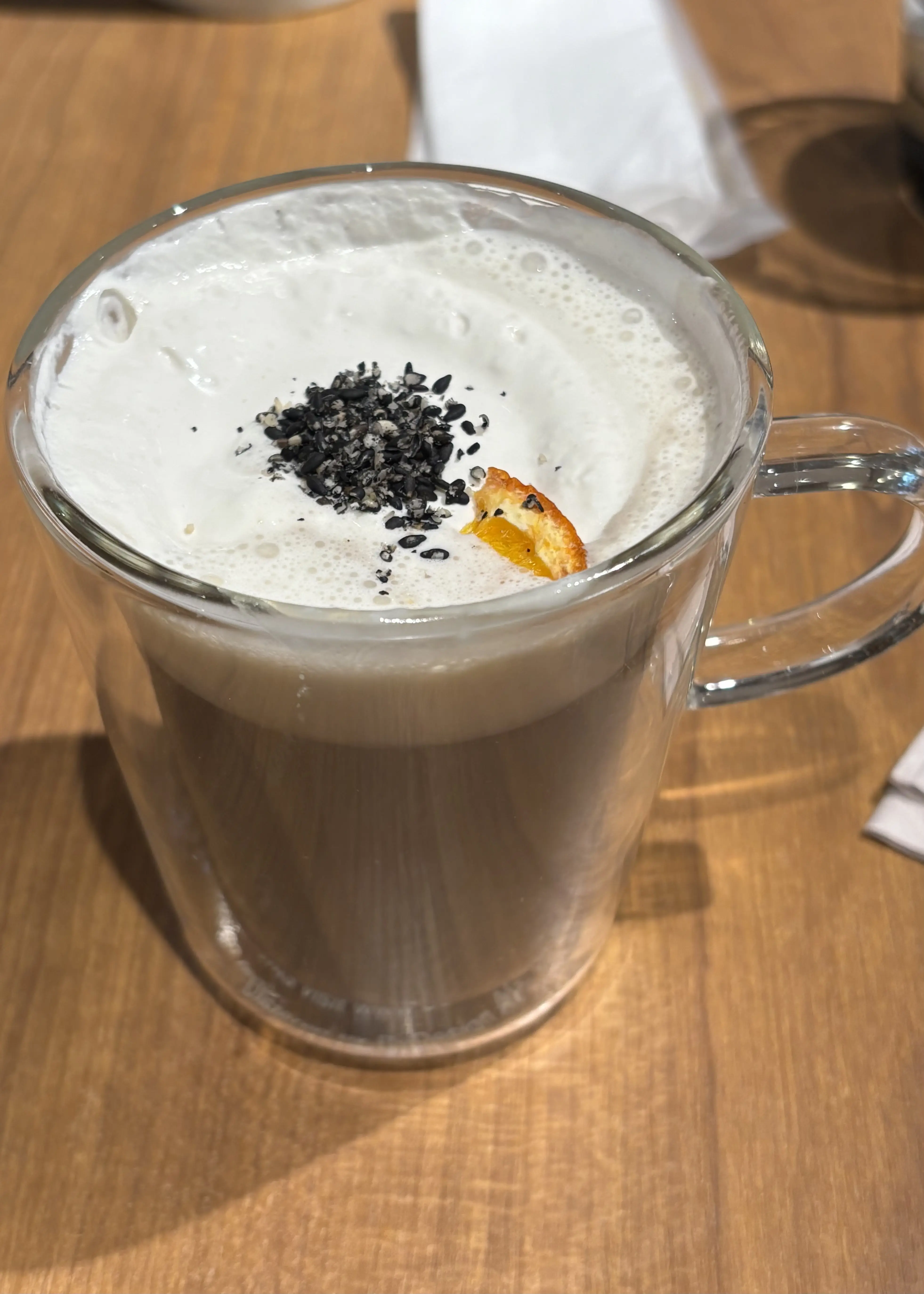 黒ごまショコララテ