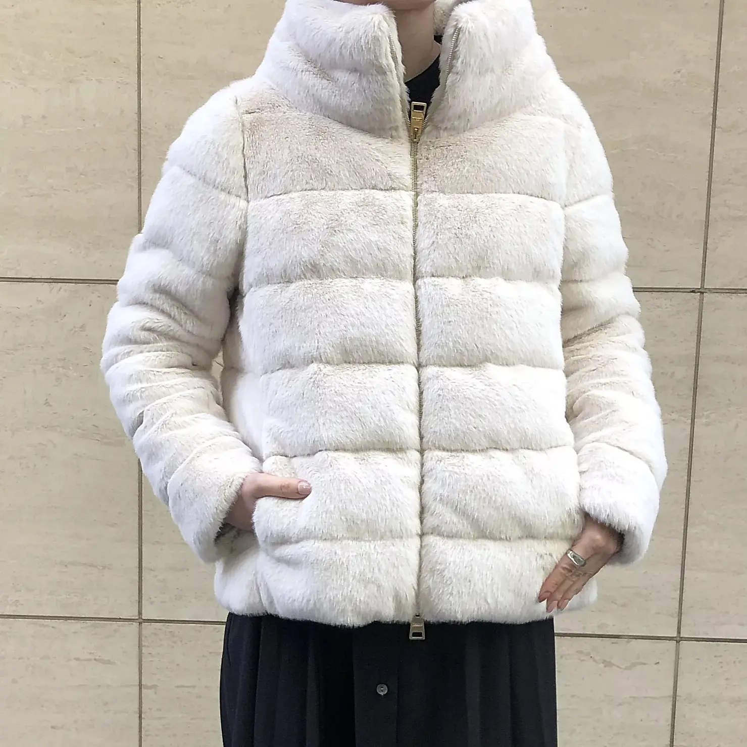 つややかなエコファーを贅沢に！圧倒的なしゃれ感と着映えがかなう