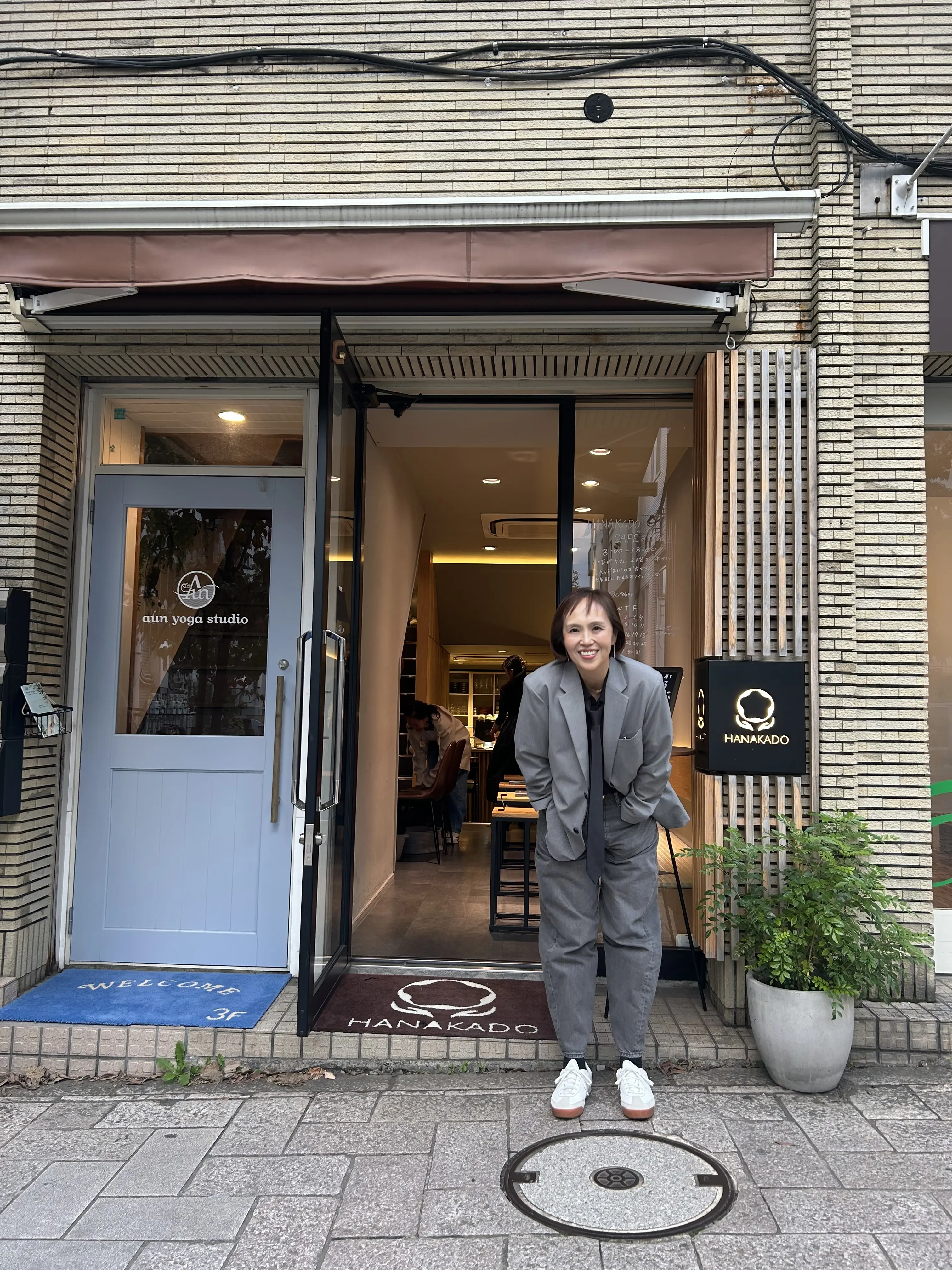 予約の出来ないもつ焼きの店。ファッションも飲みっぷりも男前な日。_1_26