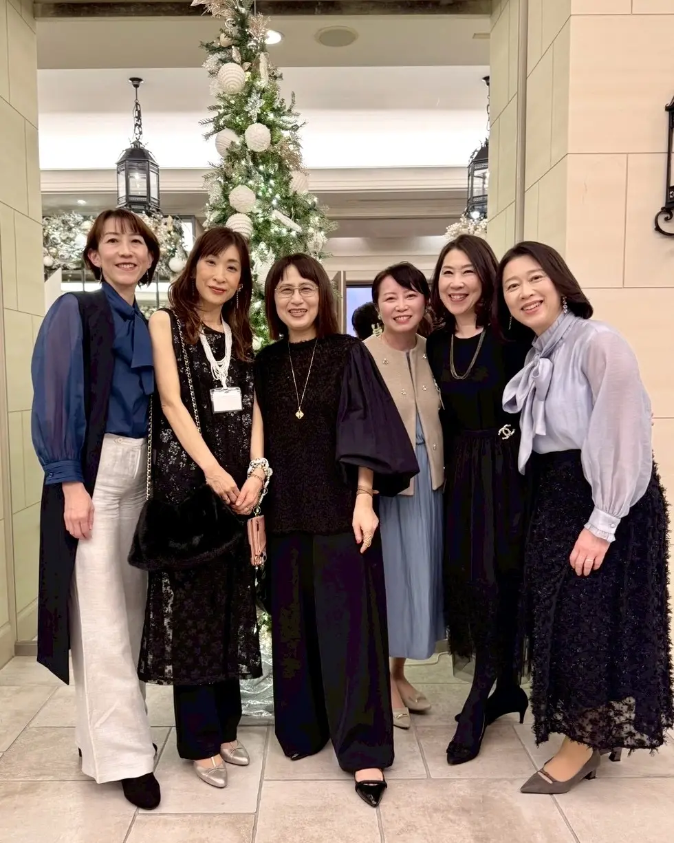 スパンコールのブラックコーデで【ソワレ・ドゥ・エクラ】へ♪_1_11