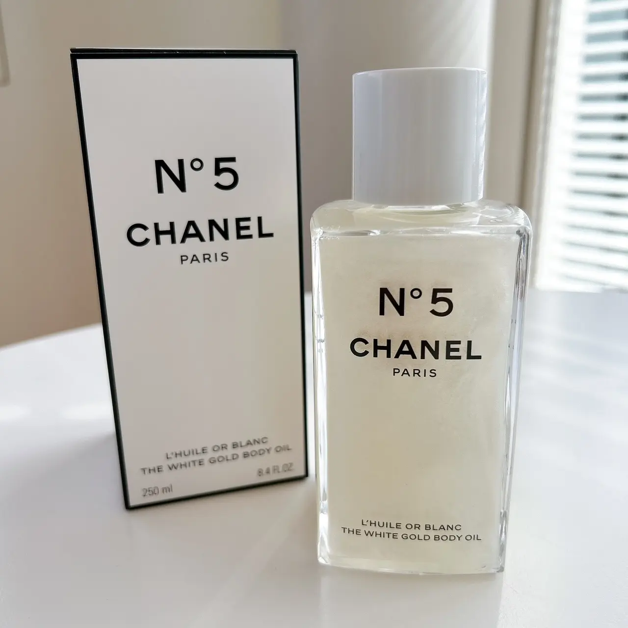 シャネル クリスマスコフレ シャネル №5 ザ ホワイト ゴールド ボディ オイル 250mL¥20,790