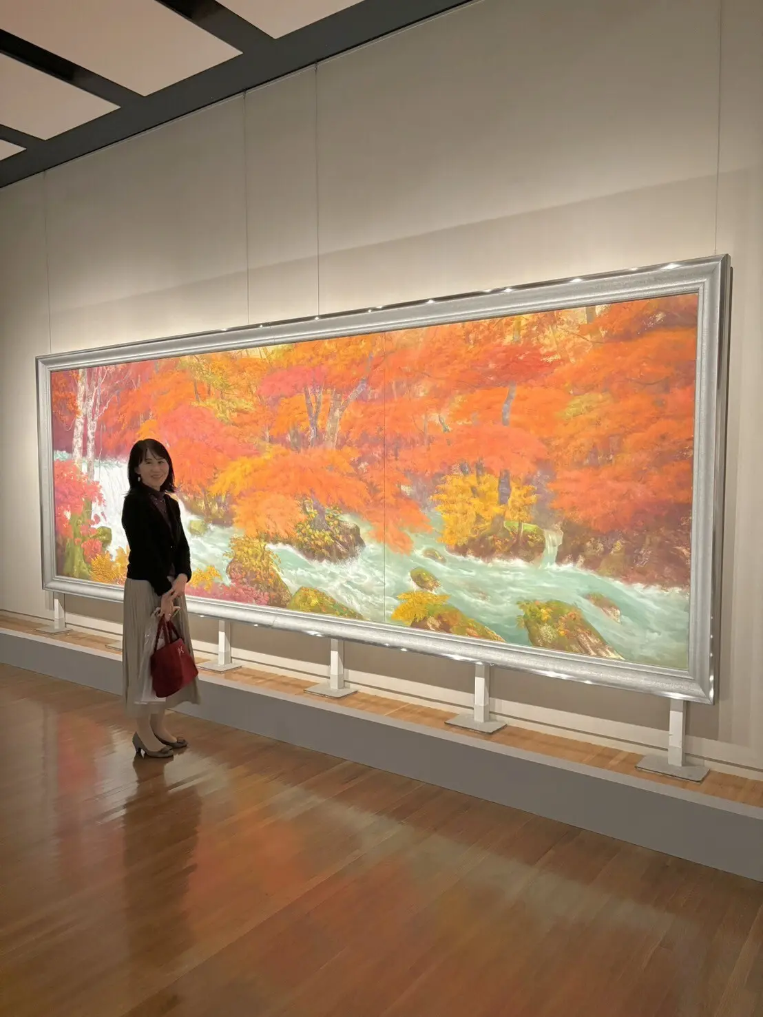 一足先に、美術館で紅葉狩り