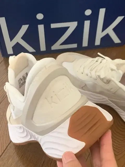 kizik MONACO ハンズフリースニーカー