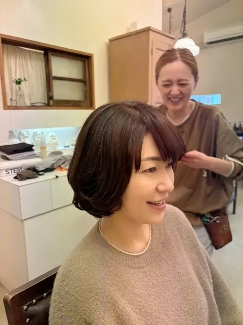 アラフィフ　ヘアスタイル