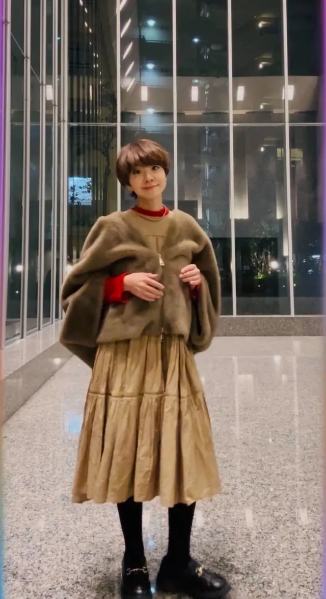 冬は赤ニットで早くもクリスマス気分！_1_3