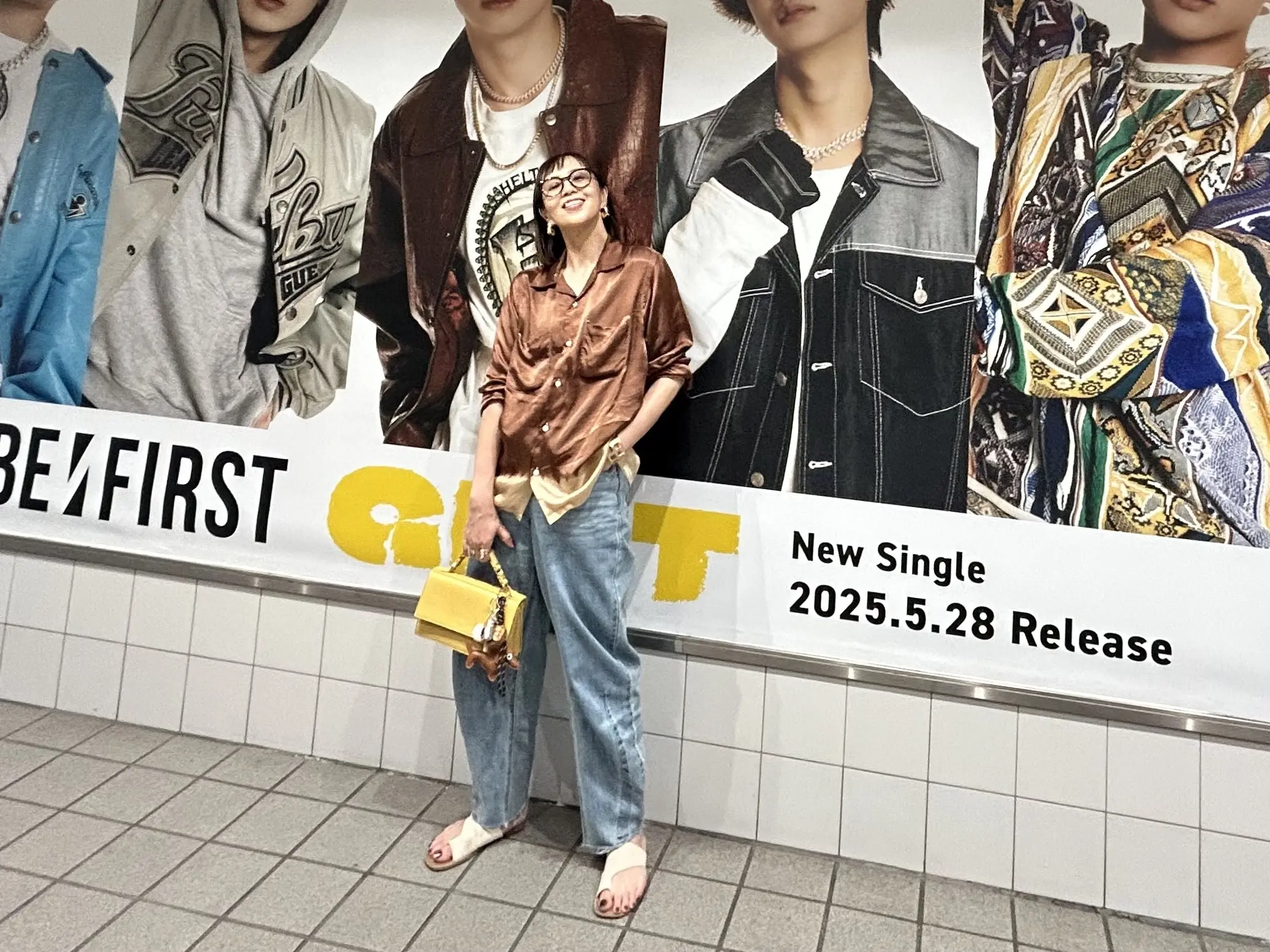 渋谷タワーレコード BEFIRST ちょい悪コーデ ジャーナルスタンダードシャツ 50代ファッションお