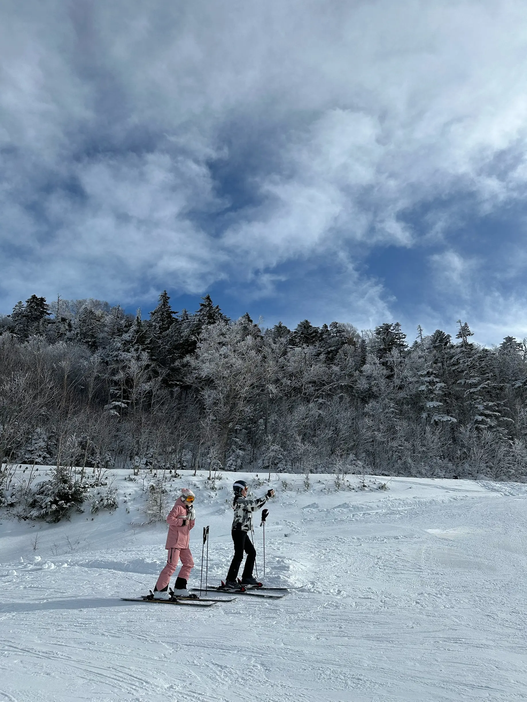 今季初滑りは毎年恒例の奥志賀高原で_1_10