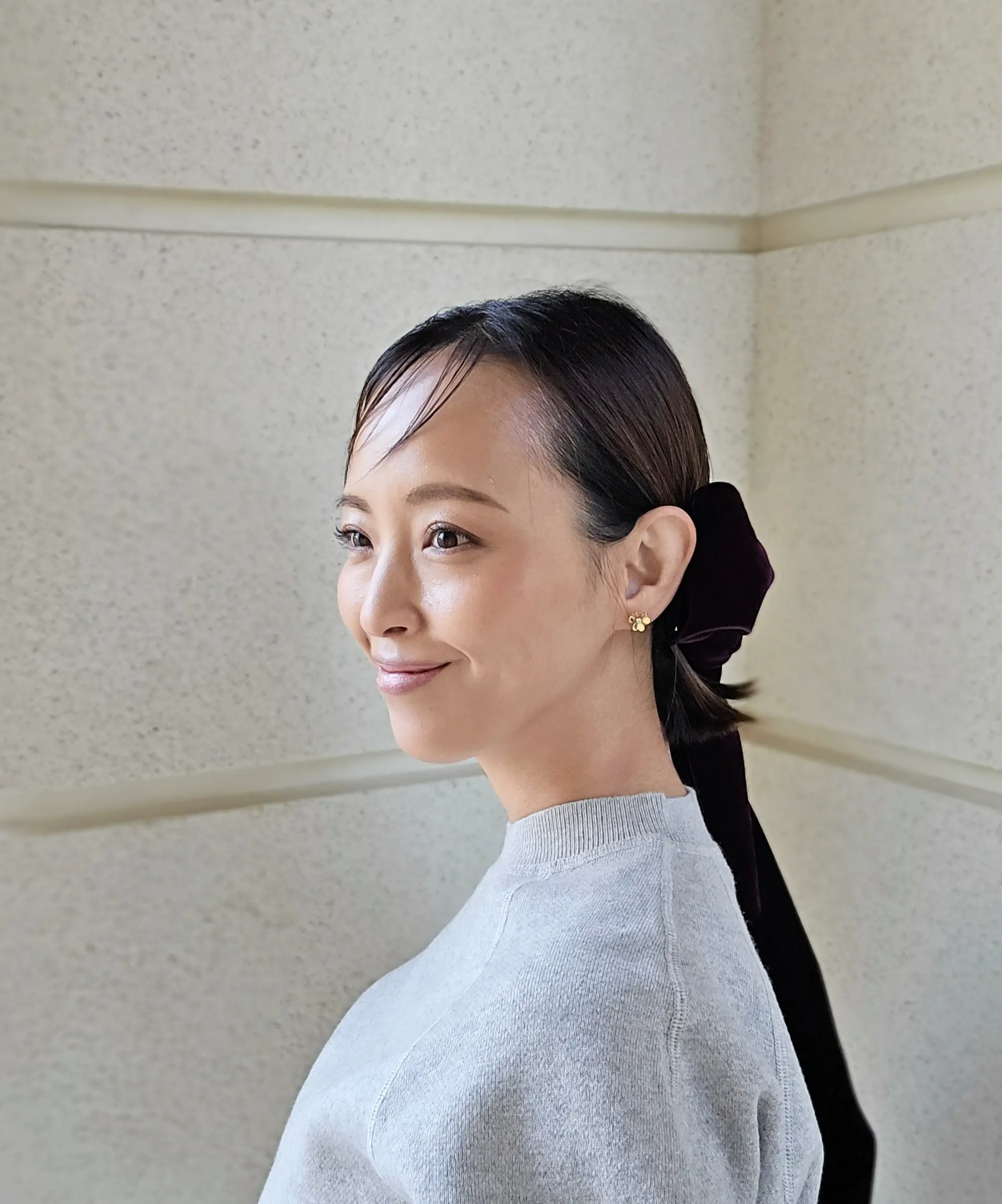 「後ろ姿年齢」は髪と姿勢で変わる—めざせ&quot;後ろ姿美人”②_1_4