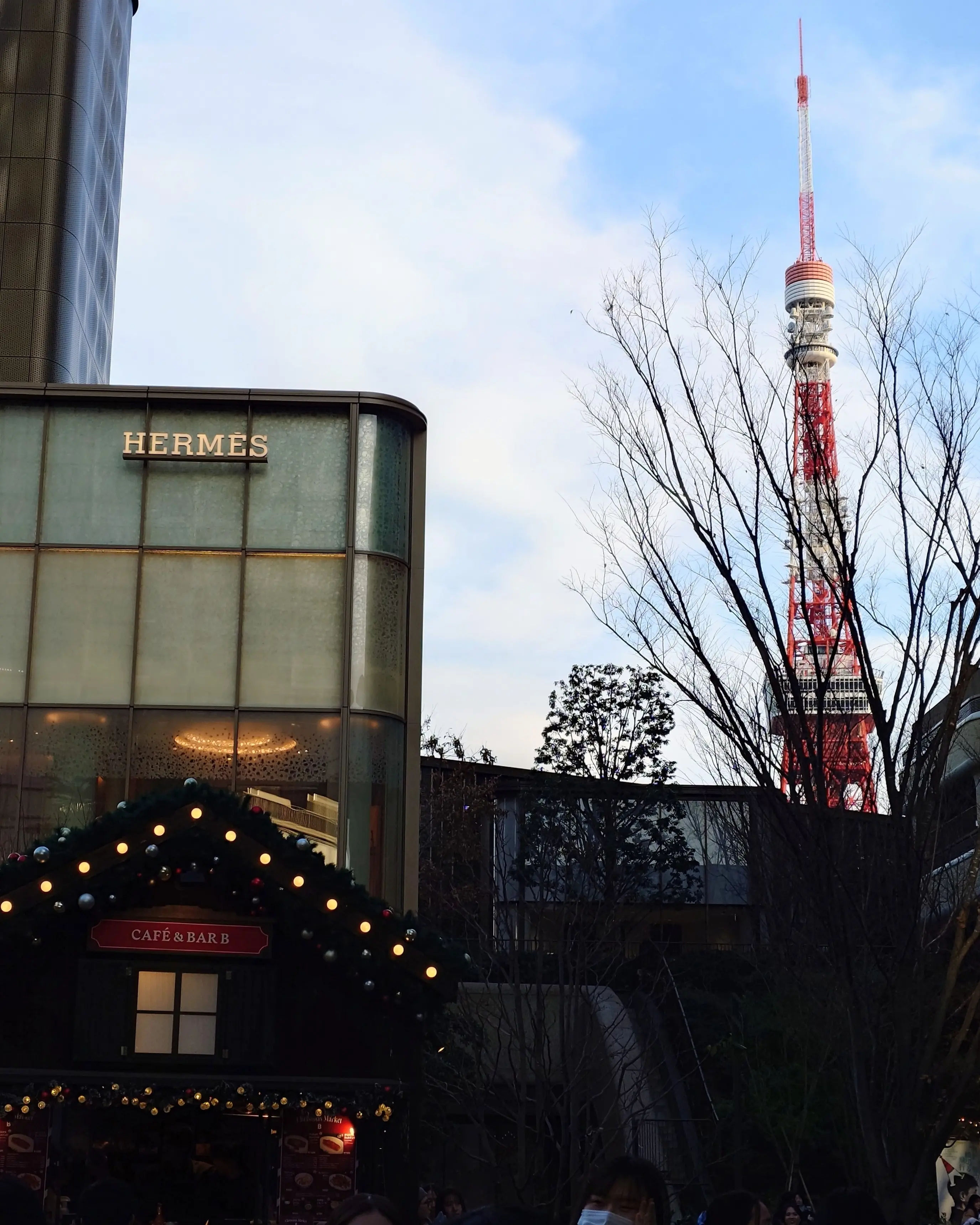 麻布台ヒルズのクリスマスマーケット