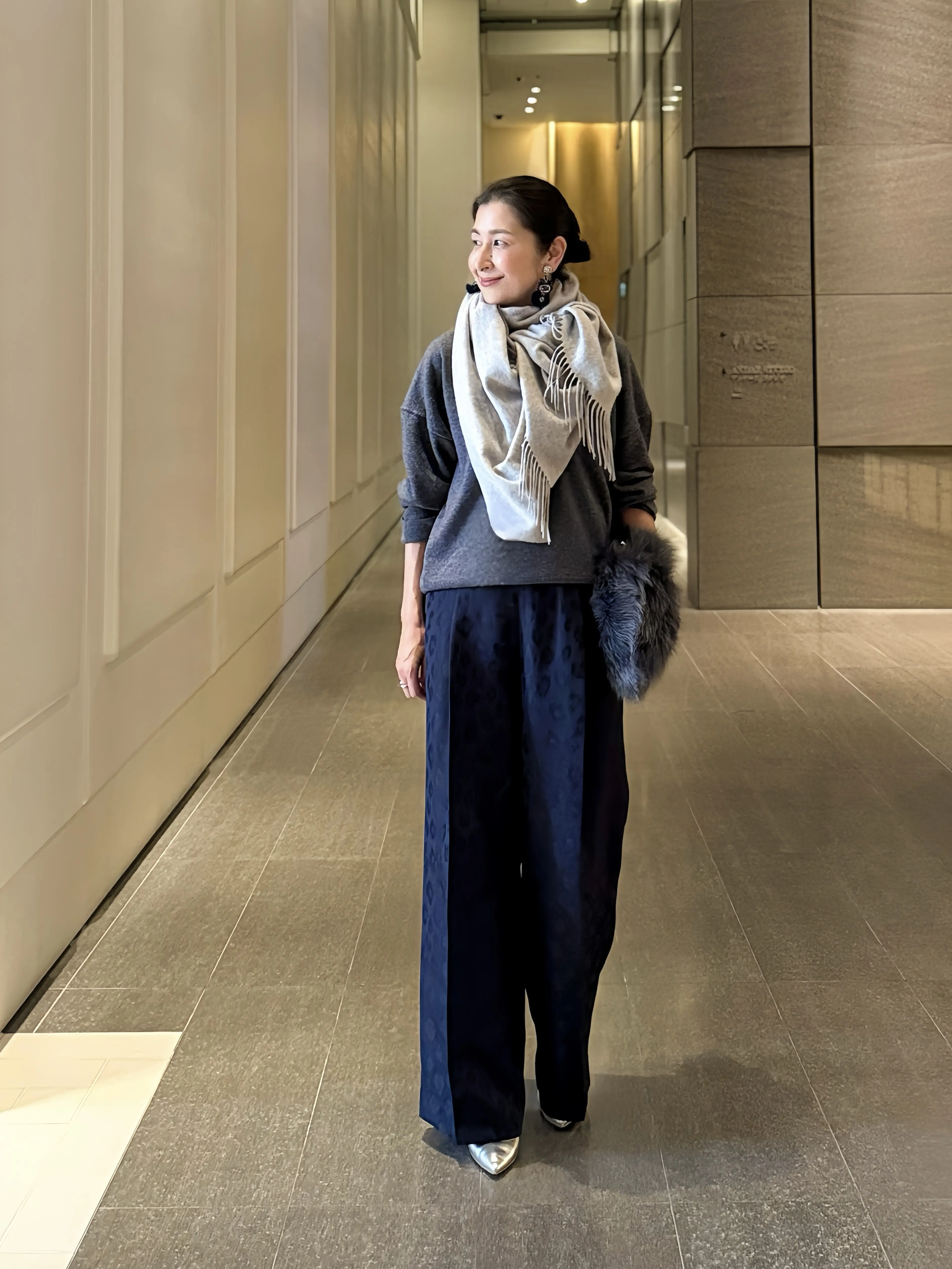 50代　冬のオシャレが華やぐボトムスでお出かけ♪_1_5