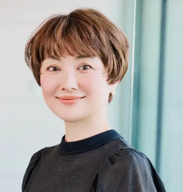 【50代に人気のショートヘア60選】おばさんに見えない！大人かっこいい雰囲気が叶う若見えショートヘア