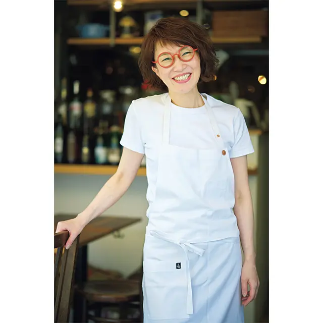 島田まきさん。料理研究 家、ソムリエでもある