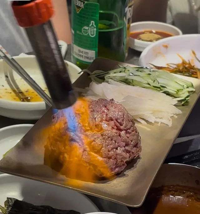 韓牛 ユッケ トサン精肉店