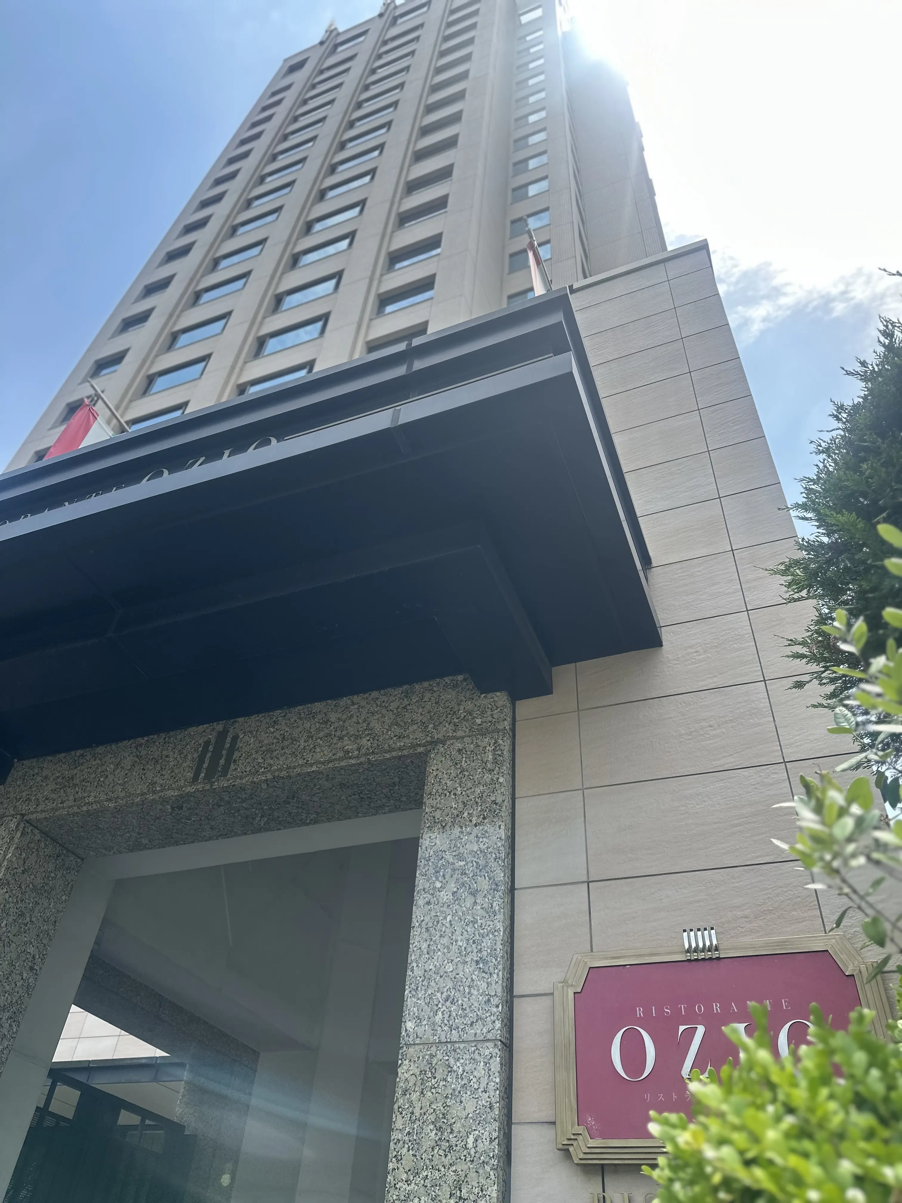 初夏のアフタヌーンティーでセレブ気分_1_1