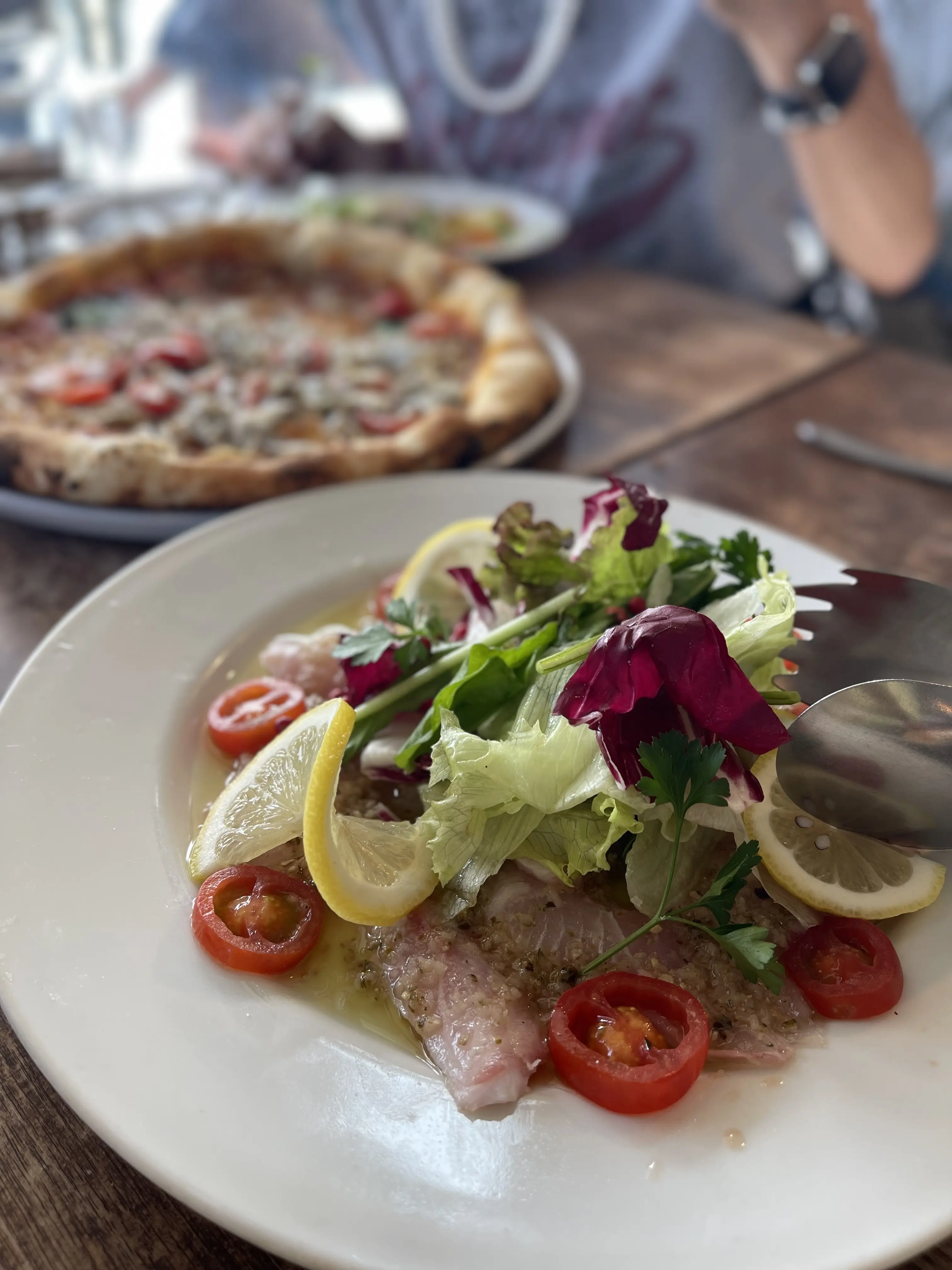 ふわふわイエローニットで鎌倉七里ヶ浜ランチ_1_7-1