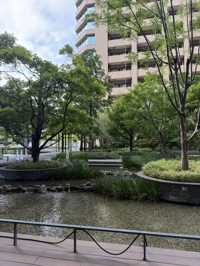 秋はモカ色のティアードワンピースで大阪満喫！_1_10