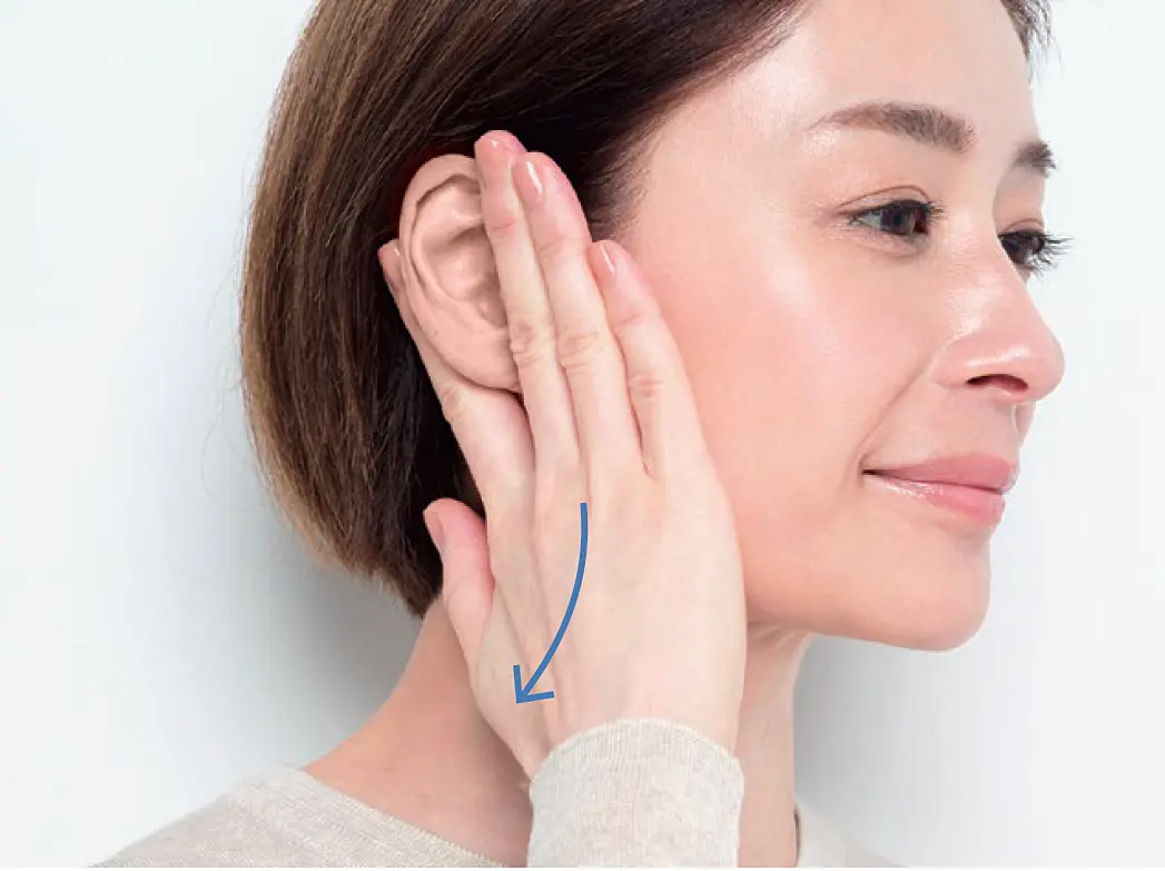 エイジングデザイナー 村木宏衣さん 四方八方耳ほぐし　アイケア　ストレッチ　STEP１