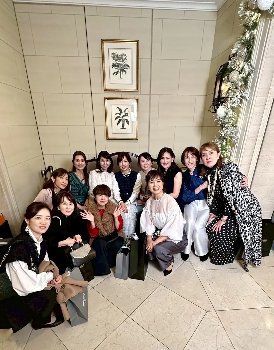 スパンコールのブラックコーデで【ソワレ・ドゥ・エクラ】へ♪_1_20