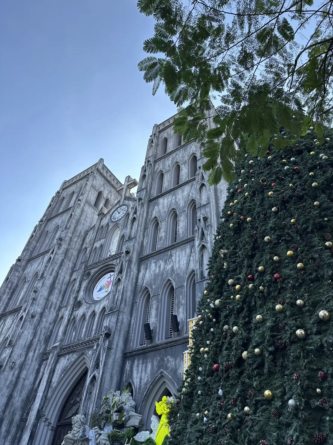 ハノイ大聖堂　教会　ハノイ　ベトナム