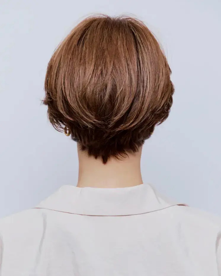 進化系マッシュショートでエレガントさもおしゃれも手に入れる【40代・50代髪型】