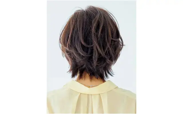 朝のスタイリングが簡単なショートヘアの作り方