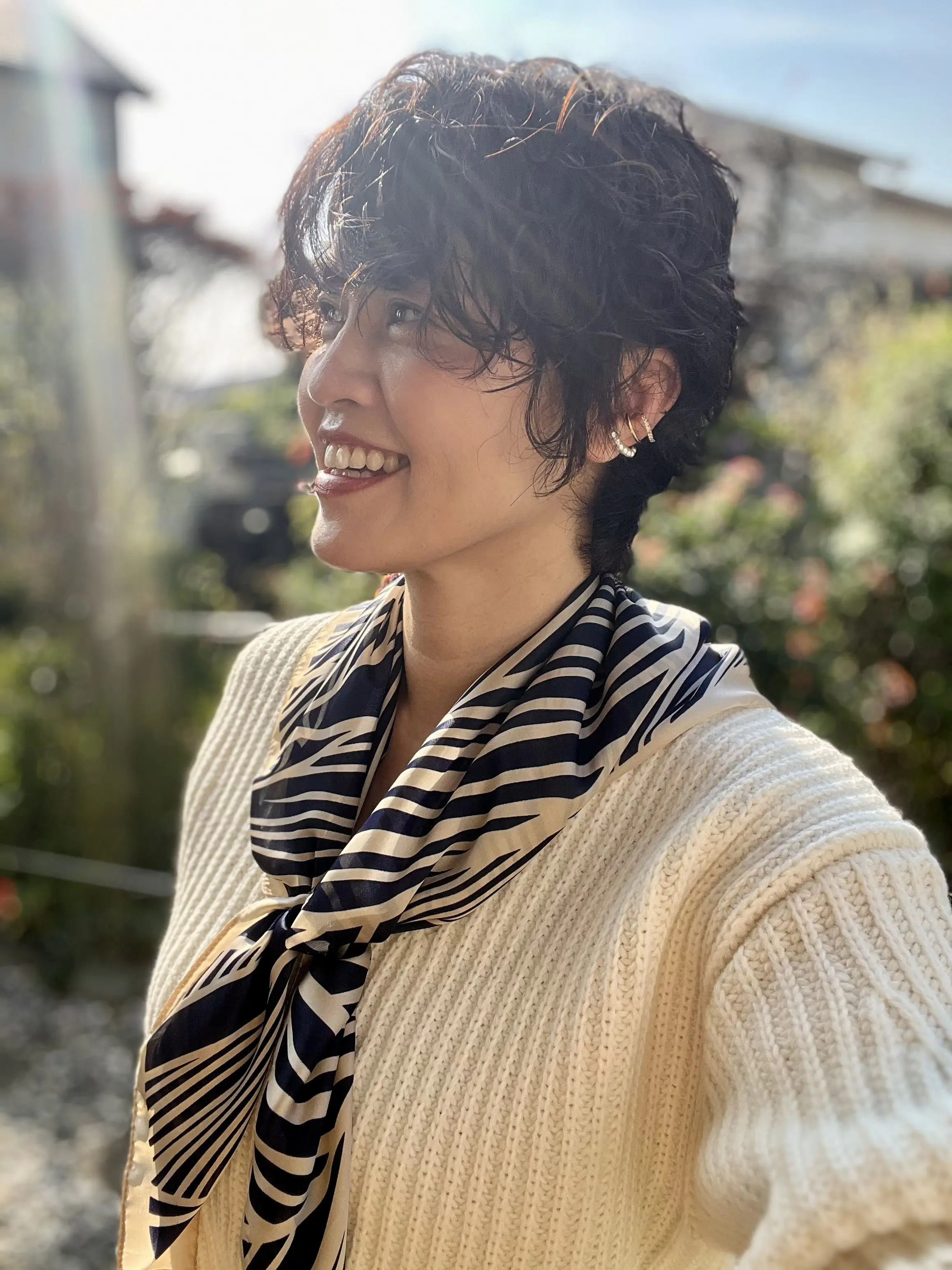 スカーフを添えて冬の首周りを華やかに♪_1_8