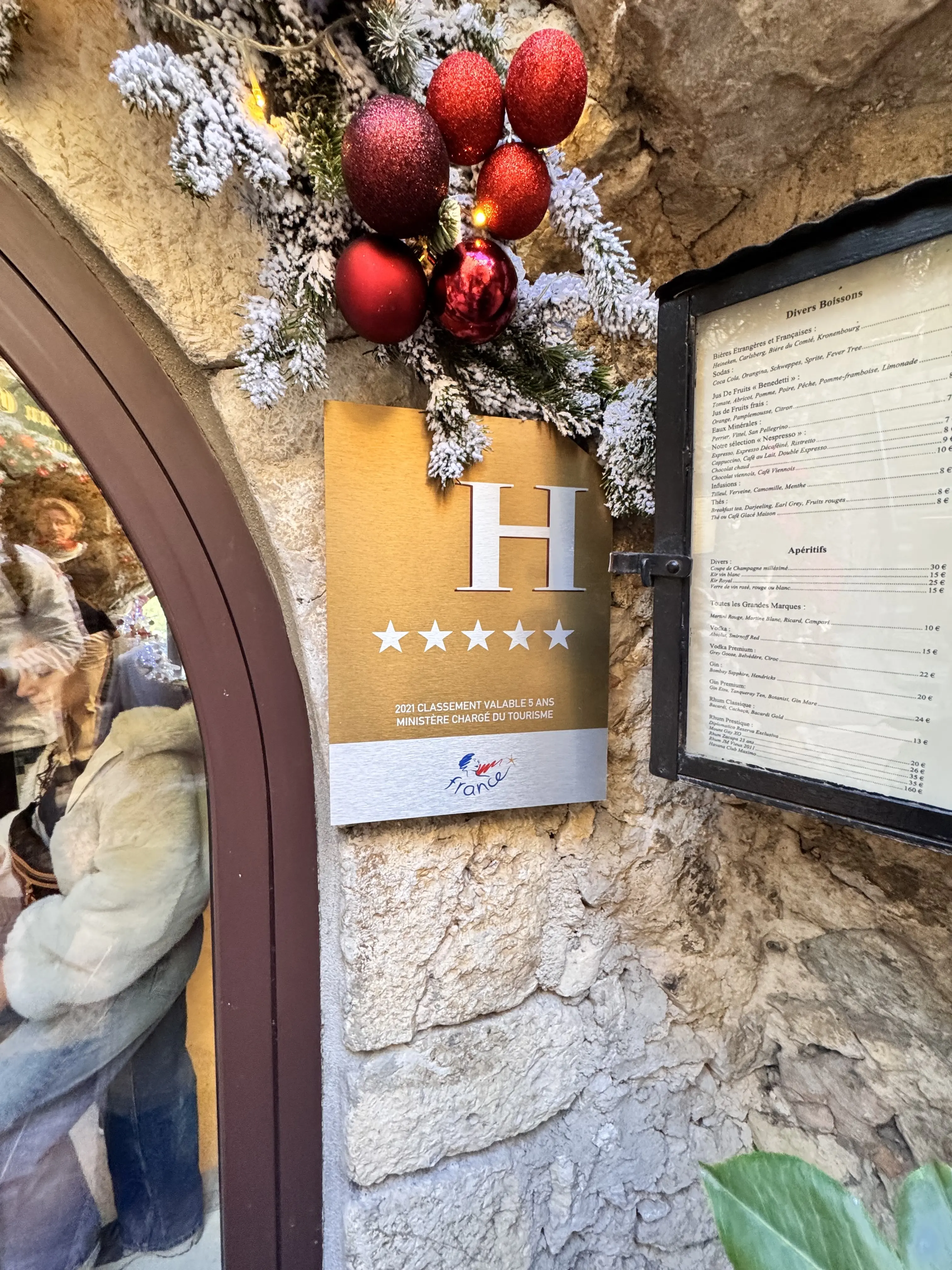 動きやすさと上品さを叶える旅先ランチコーデ🇫🇷話題のフランスエズ村へ_1_8