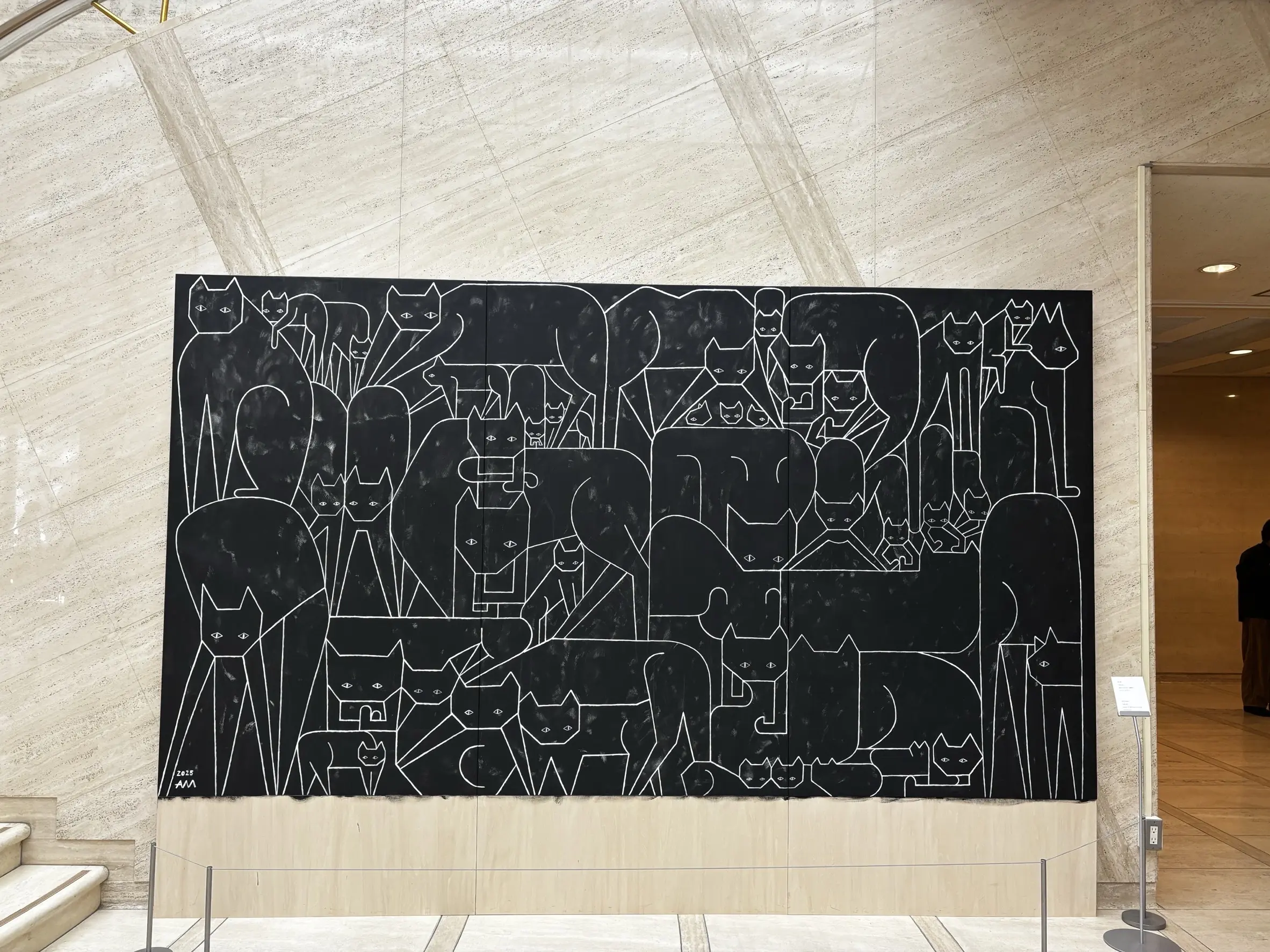 ロビー　猫の絵