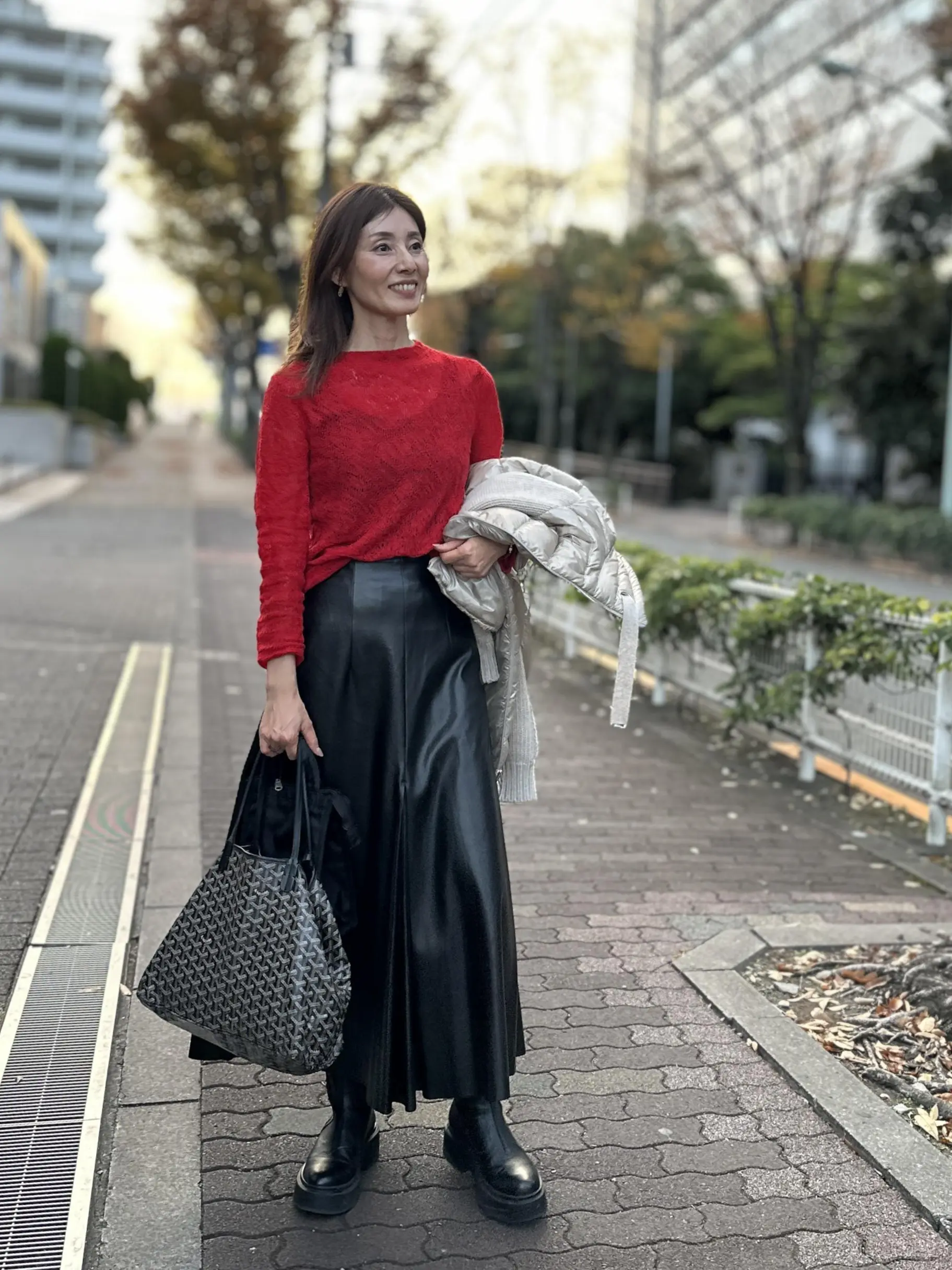 クリスマスカラーとしてZARAの赤トップス❤️を取り入れ、華やか気分で「パテ・ド・カンパーニュ」レッスンへ！_1_13