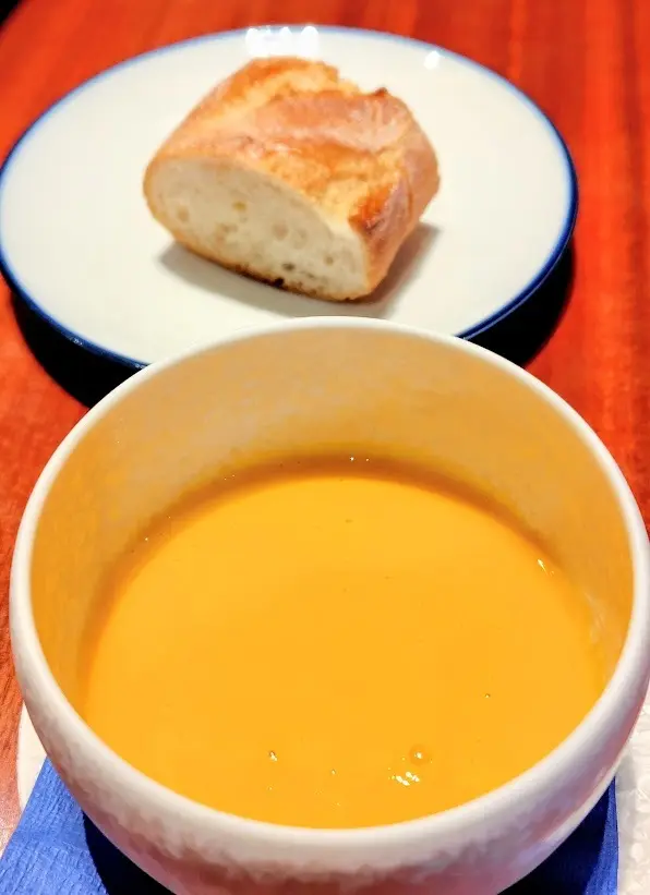 GUのワイドパンツで緑に囲まれた大手町ランチ_1_4