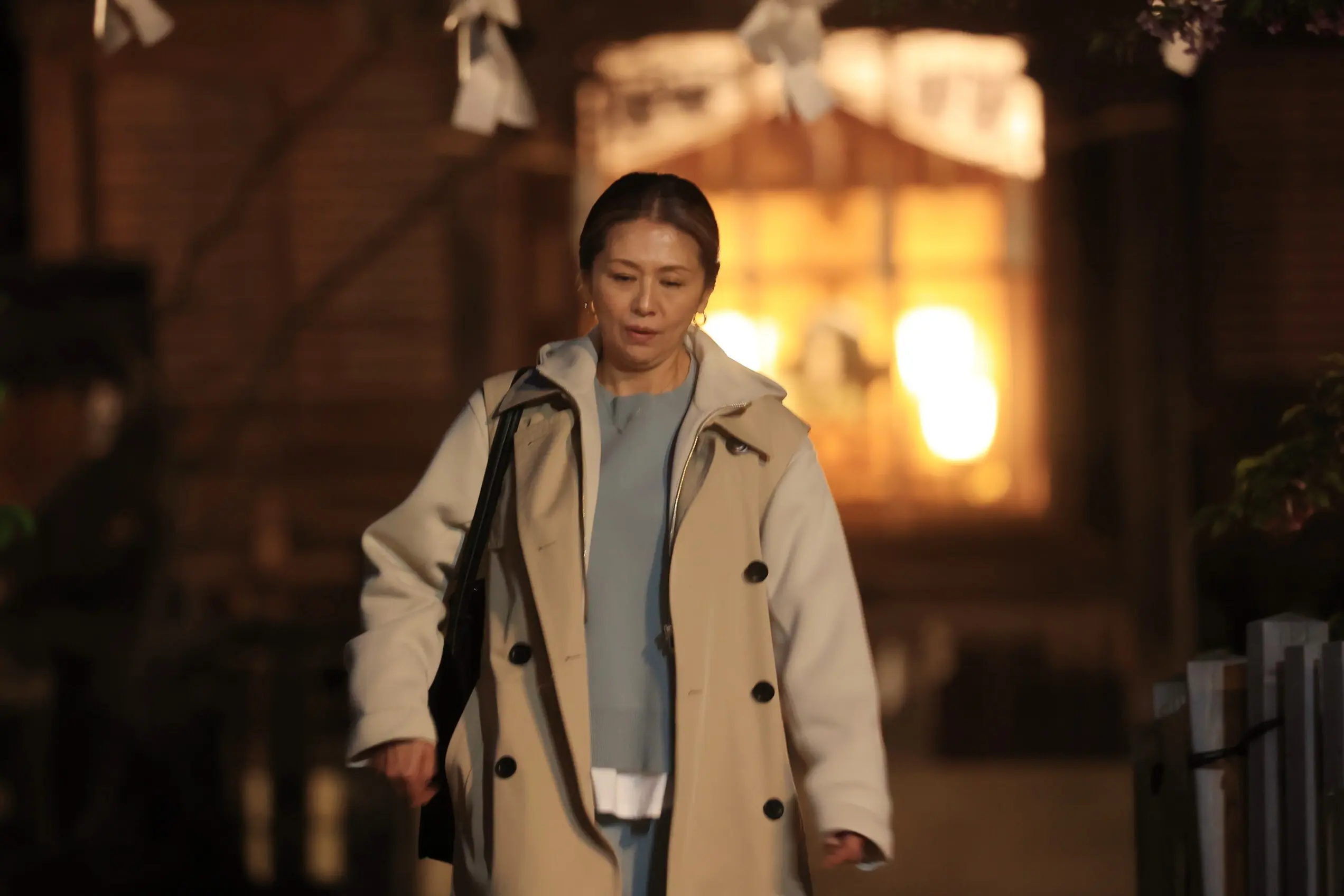 『続・続・最後から二番目の恋』スタイリストさんに聞いた!小泉今日子さんの衣装の秘密 vol.1 オフィス編【ウェブエクラ編集長シオヤの「あら、素敵☆ 手帖」#101】_1_10