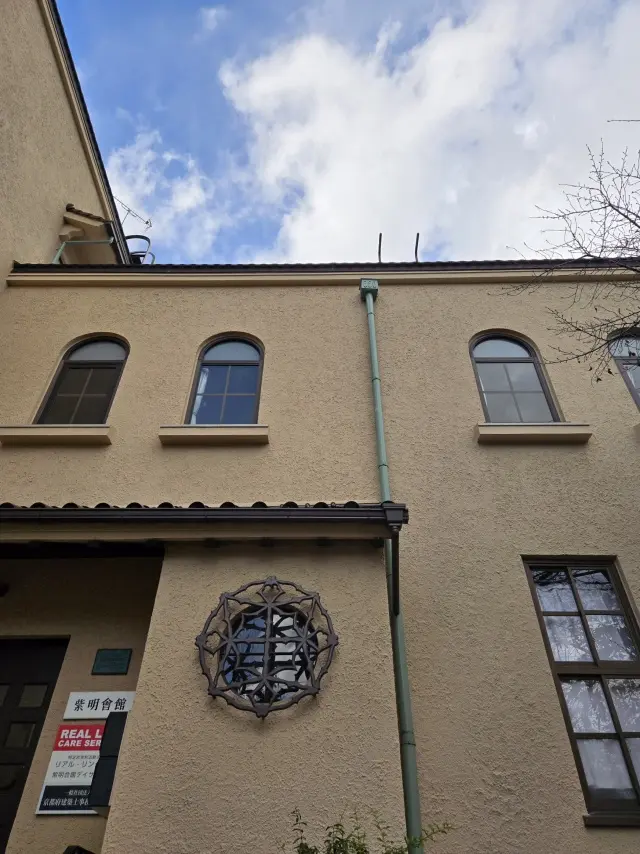 秋の京都ひとり旅・後篇  〜レトロな建物に響くアコースティックギターと歌声の暖かな余韻～_1_2