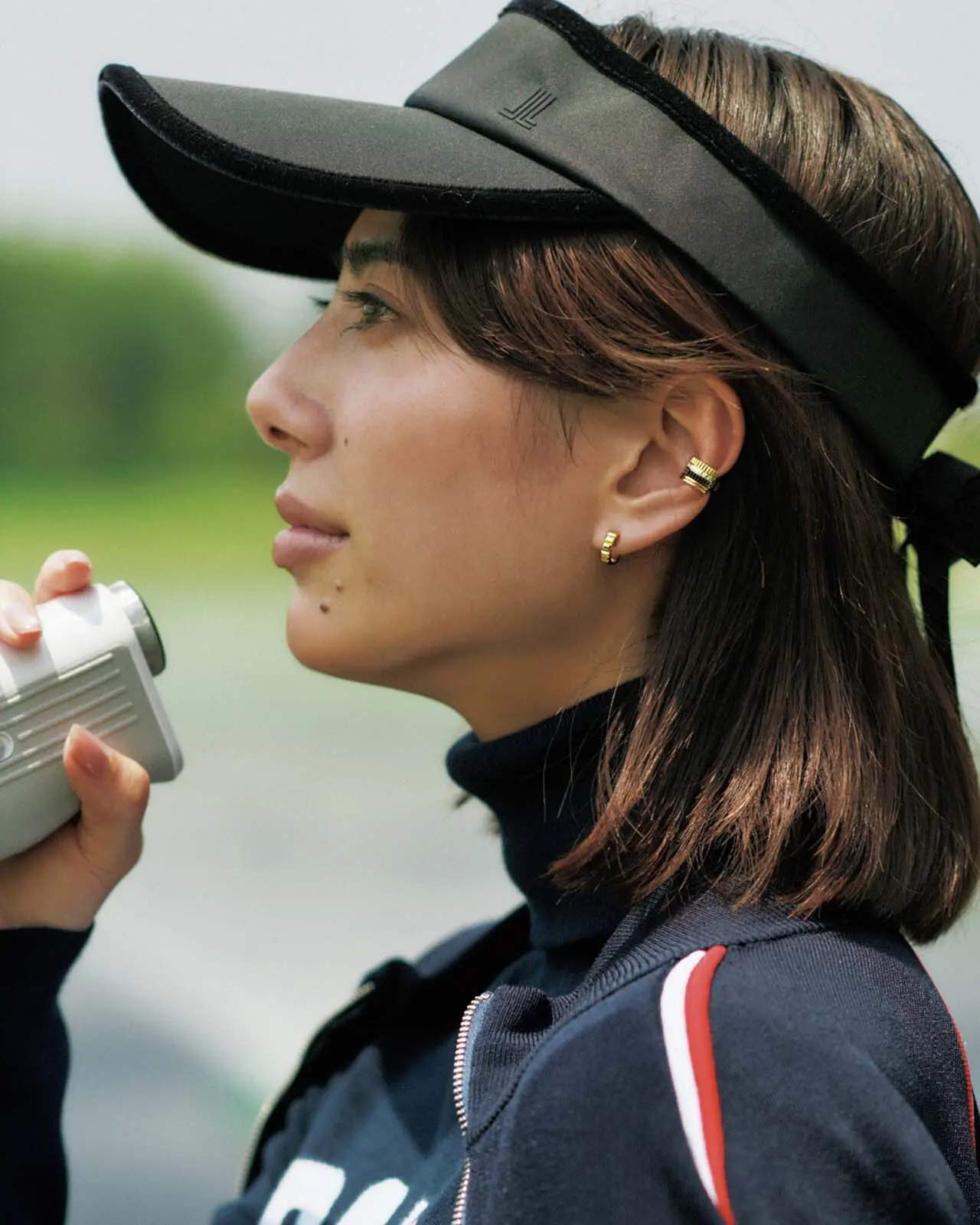 【女友だちとのゴルフコーデ5選】いつものコーデの延長で私らしく。40代・50代にこそ似合う上品でエレガントなゴルフウェア_1_3