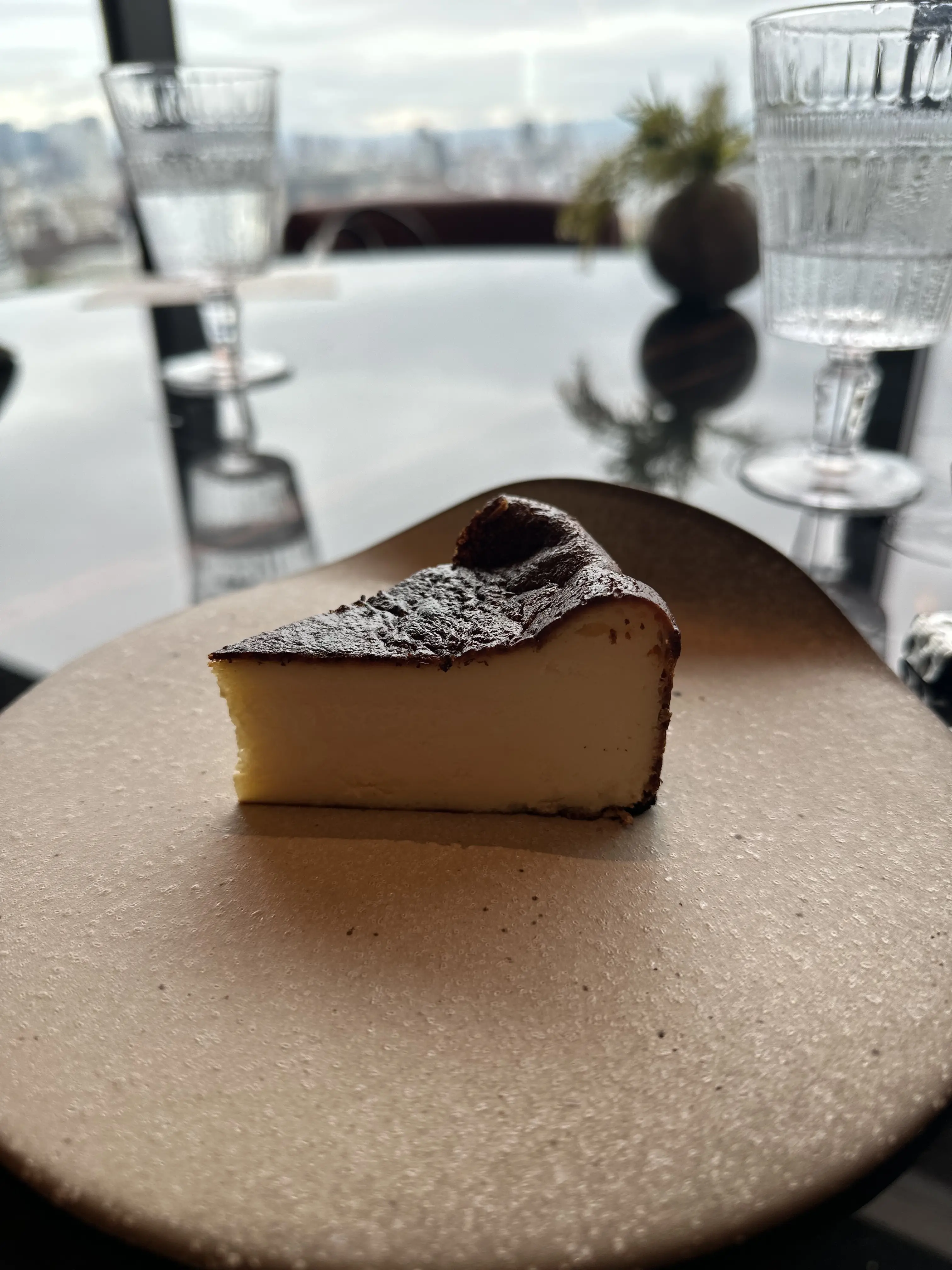 10代の自分が魅力を感じた米米CLUB 素敵な美女と一緒にライブへ_1_2