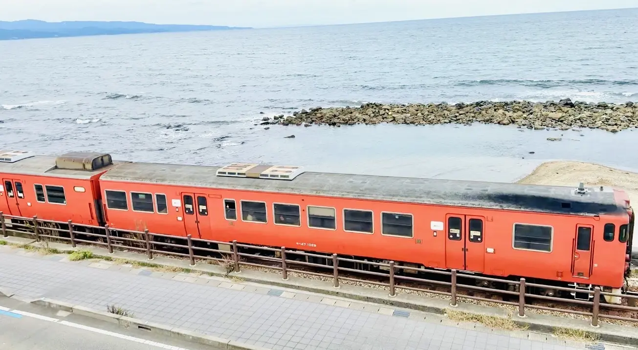 富山 海晴海岸 道の駅海晴 富山観光 富山観光スポット 義経岩 パワースポット フォトジェニック インスタ映えスポット