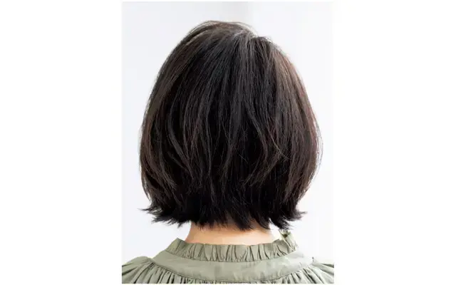丸顔さんに似合う「小顔ボブ」