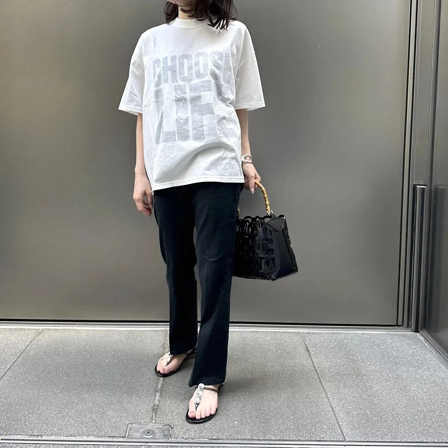 キャサリン・ハムネットの人気Tシャツが今年も登場! 伝説のスローガンTをさらにエレガントに!エクラプレミアムだけの限定カラーが登場_1_7