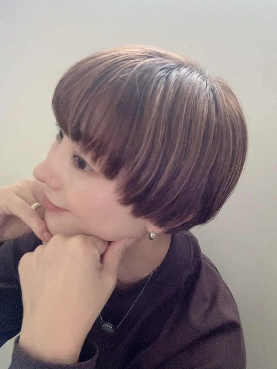 白髪ぼかしハイライトで秋のマッシュをアップデート_1_1