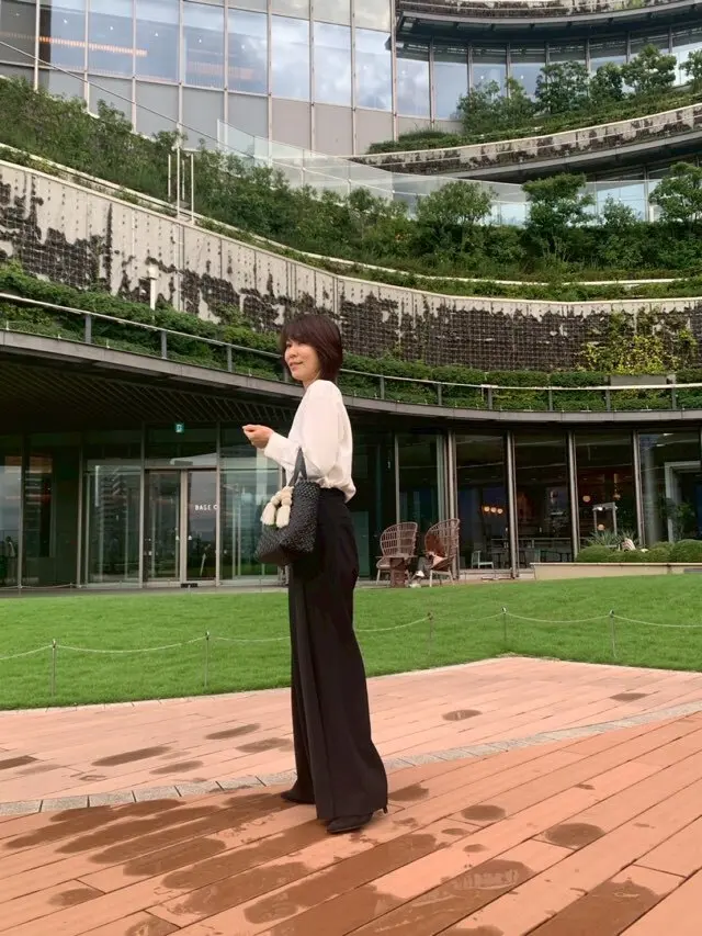 エクラ eclatmagazine エクラプレミアム Ebyeclat 優美なセミワイドパンツ ワイドパンツ 50代ファッション 50代おしゃれ アラフィーファッション Jマダムのおしゃれ 骨格ウェーブ