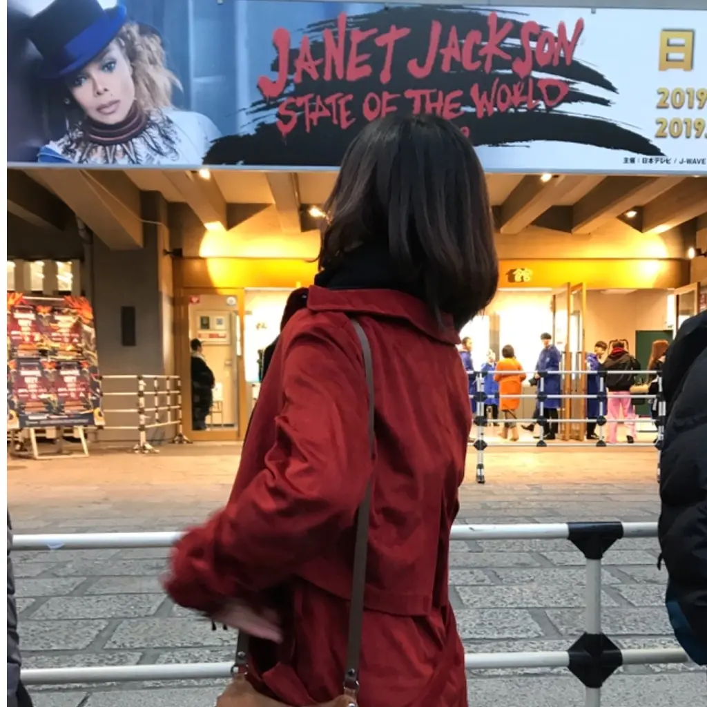 グレーデニムでJANET JACKSON STATE OF THE WORLD TOURへ_1_1
