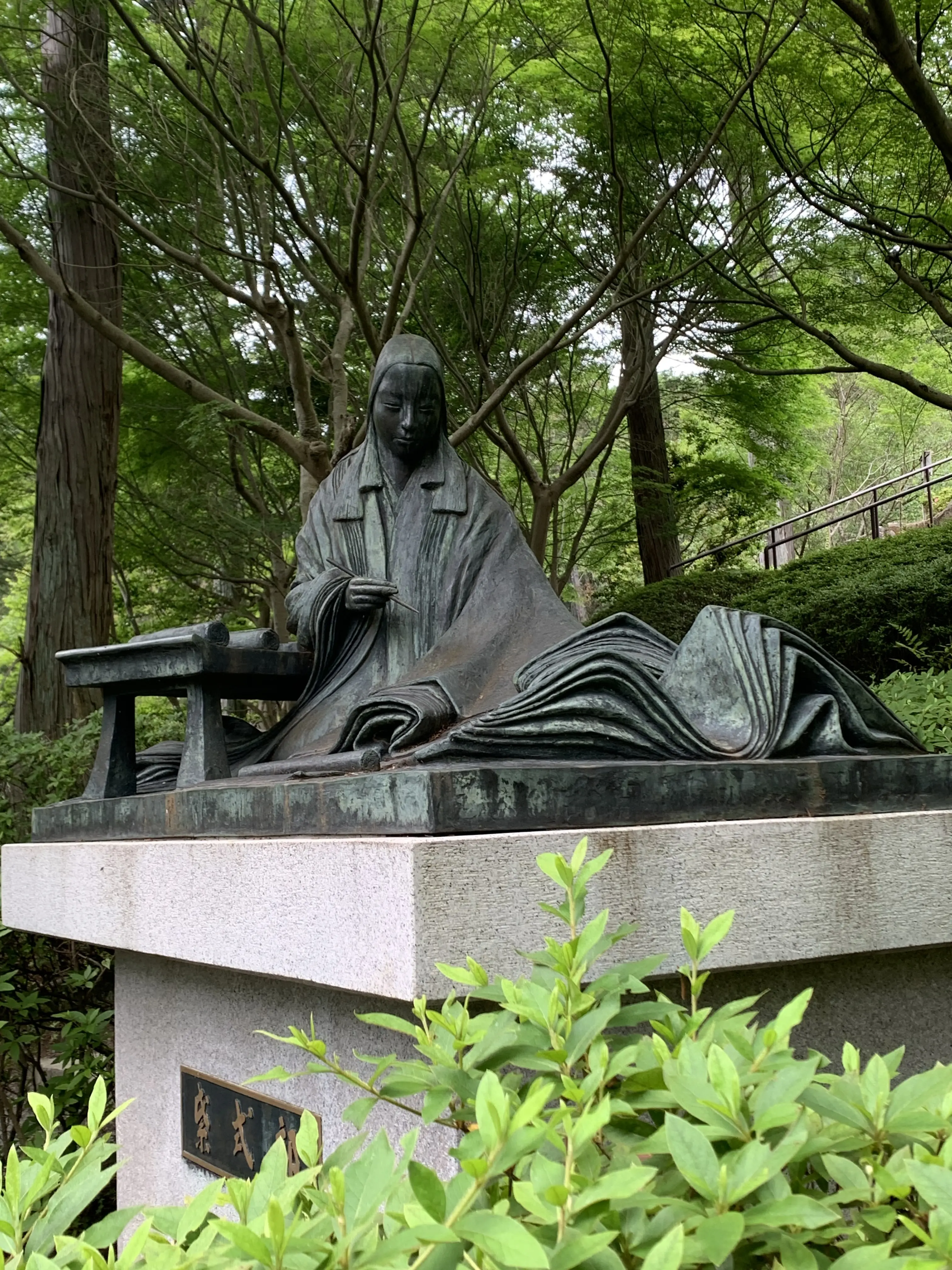 紫式部像