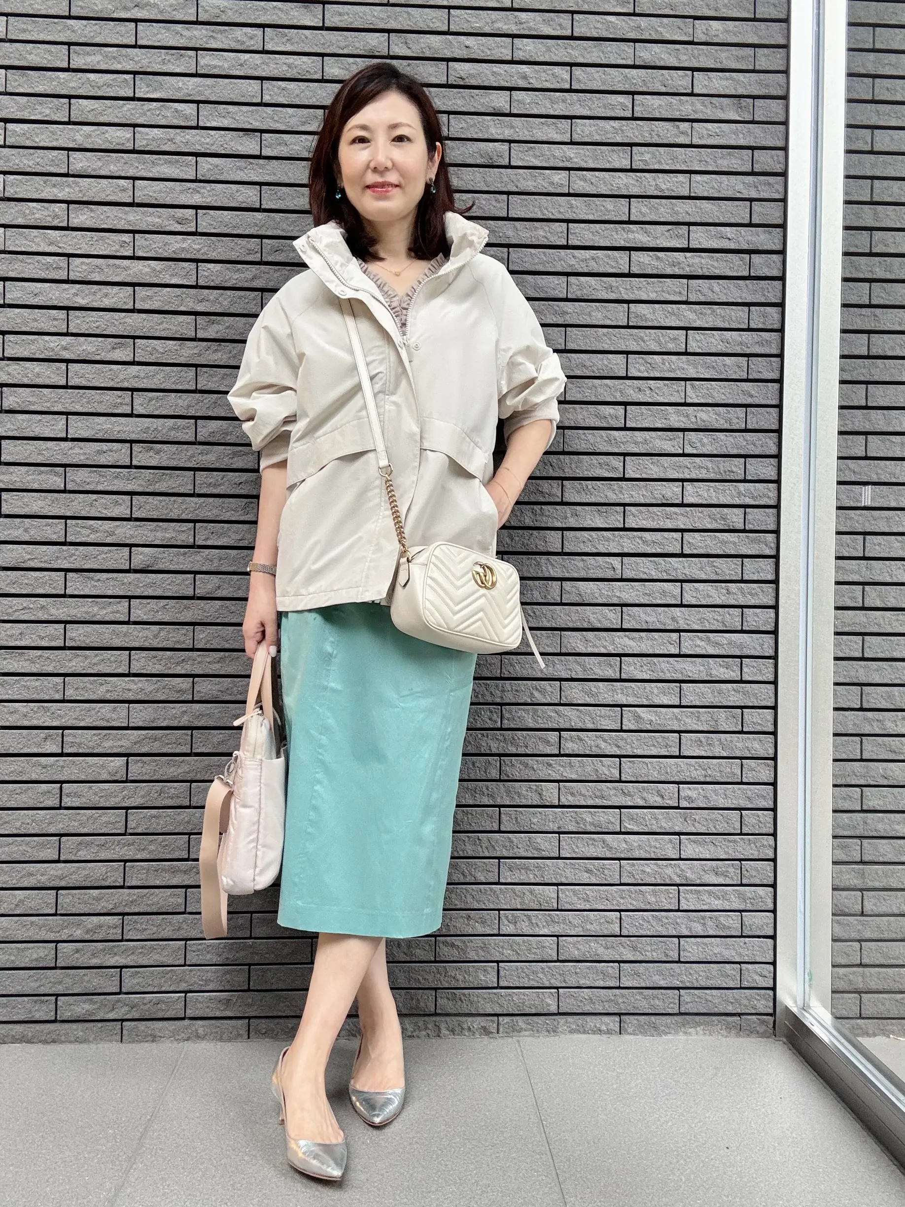 雨の日に大活躍！ユニクロアウターを羽織って日比谷でお仕事_1_1